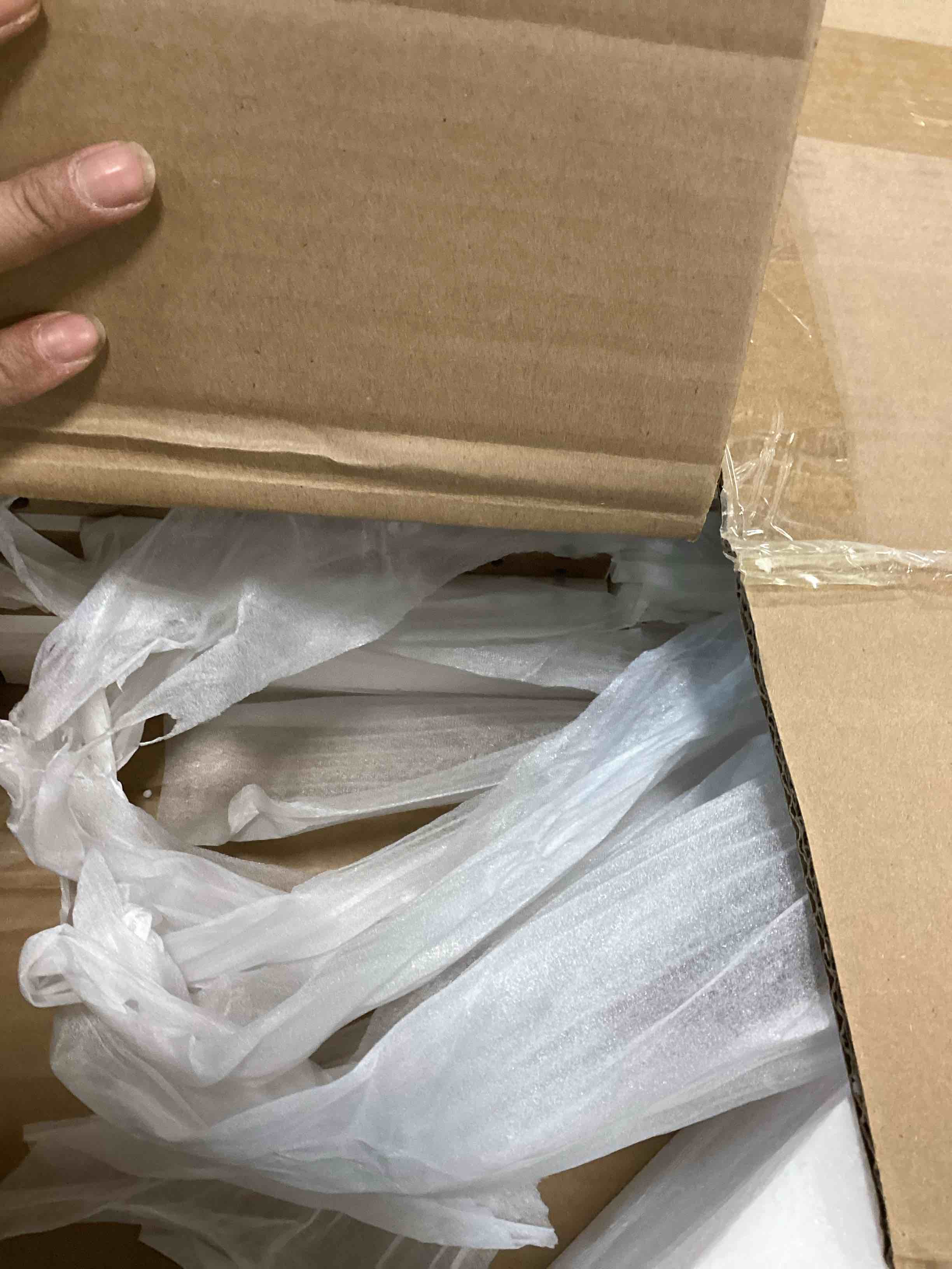 https://s3.amazonaws.com/lotting-images-prod/bidfta/BRN1493500_1734054641154.jpeg