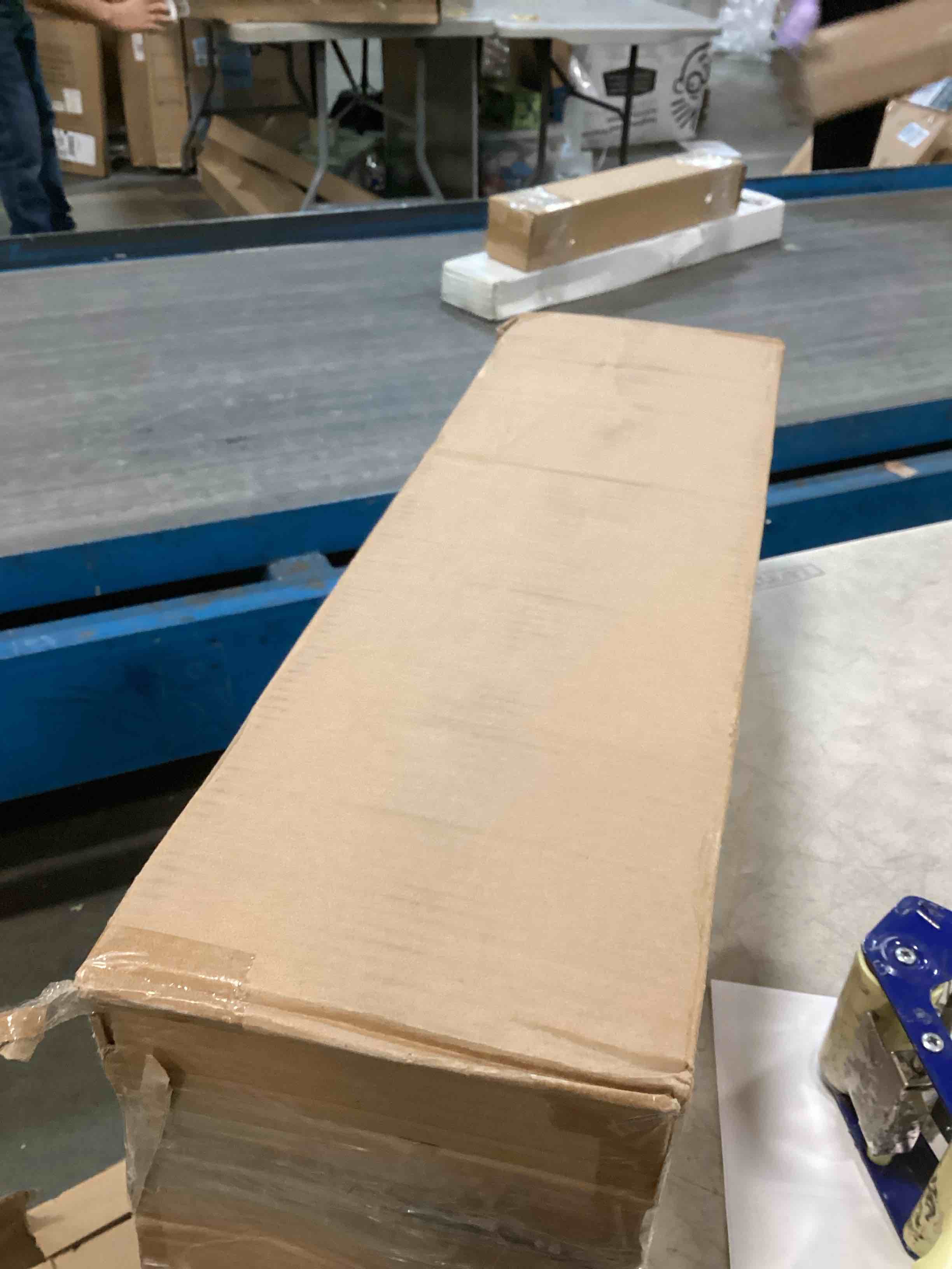 https://s3.amazonaws.com/lotting-images-prod/bidfta/BRN1494343_1734570018288.jpeg