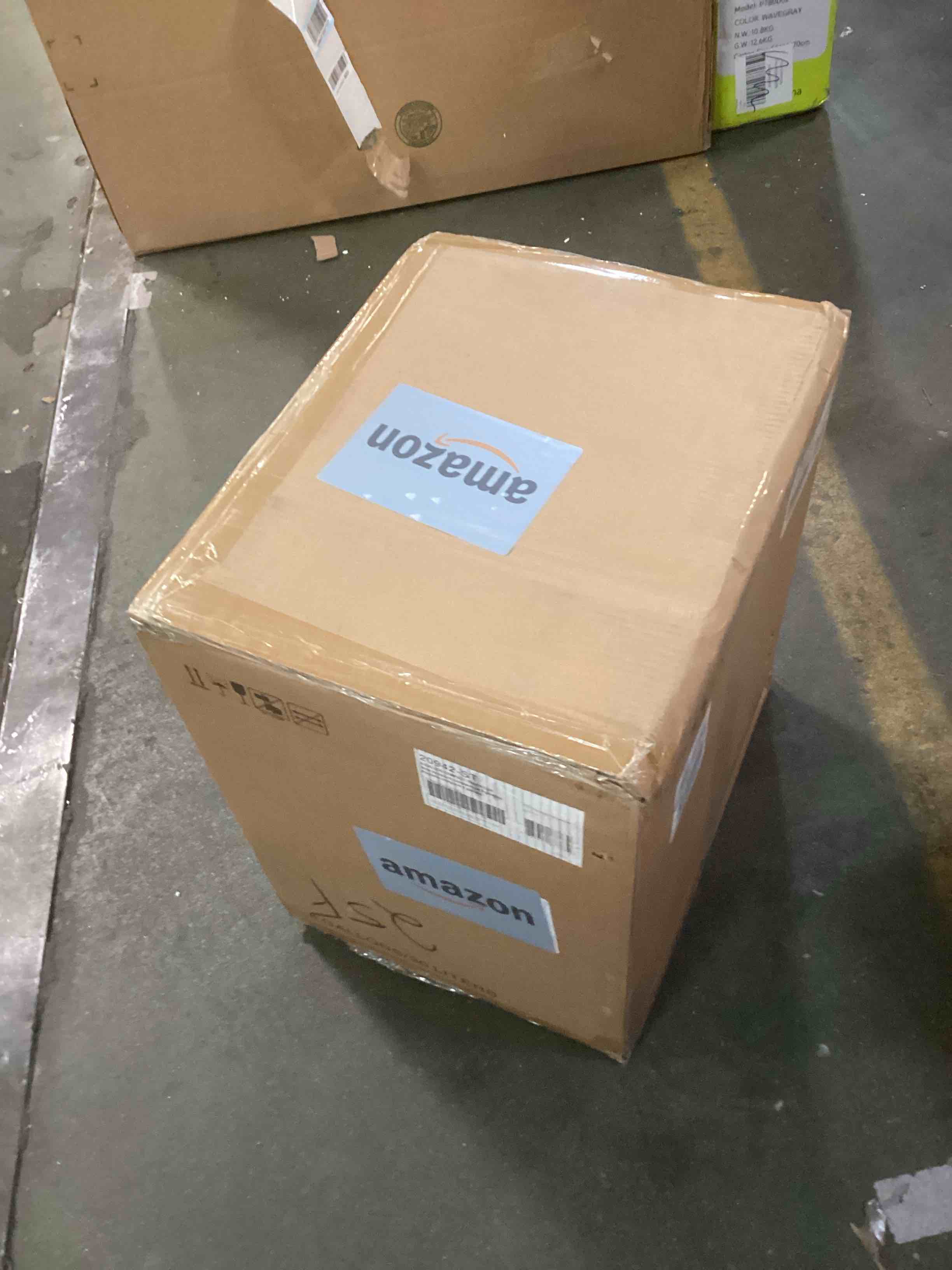 https://s3.amazonaws.com/lotting-images-prod/bidfta/BRN1498780_1733239898340.jpeg