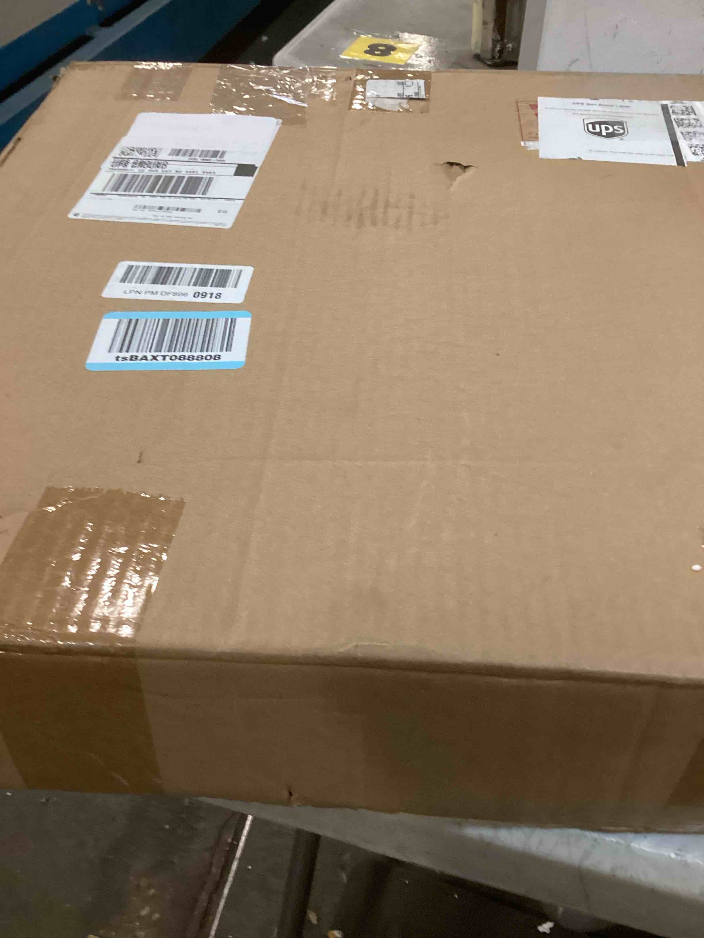 https://s3.amazonaws.com/lotting-images-prod/bidfta/BRN1499657_1734977778351.jpeg