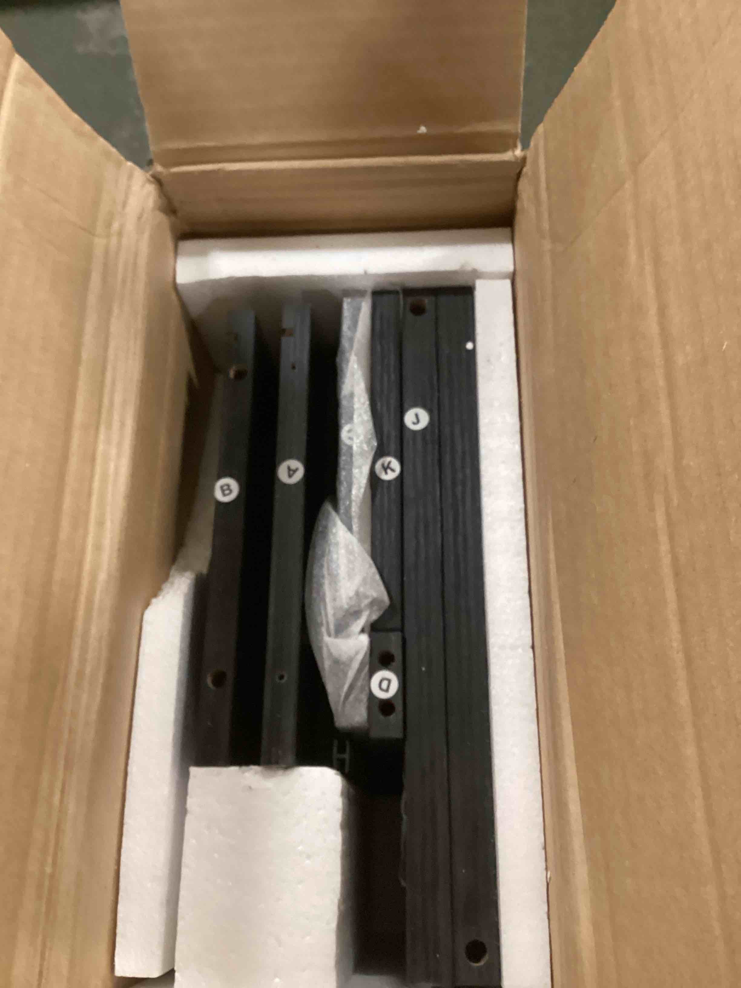 https://s3.amazonaws.com/lotting-images-prod/bidfta/BRN1500790_1736260187558.jpeg