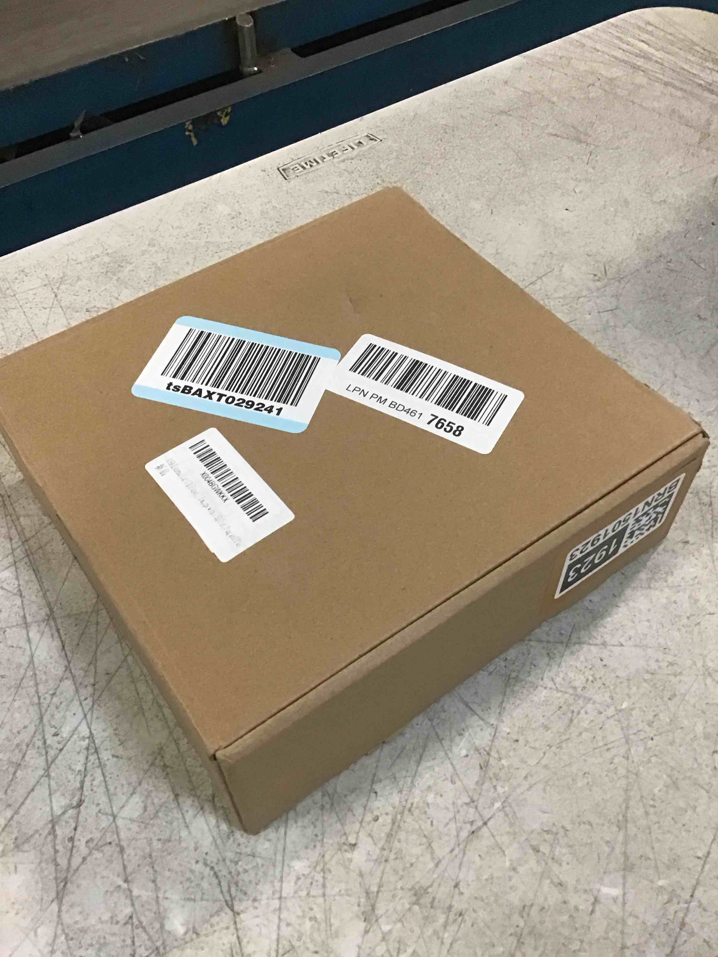 https://s3.amazonaws.com/lotting-images-prod/bidfta/BRN1501923_1734020634247.jpeg