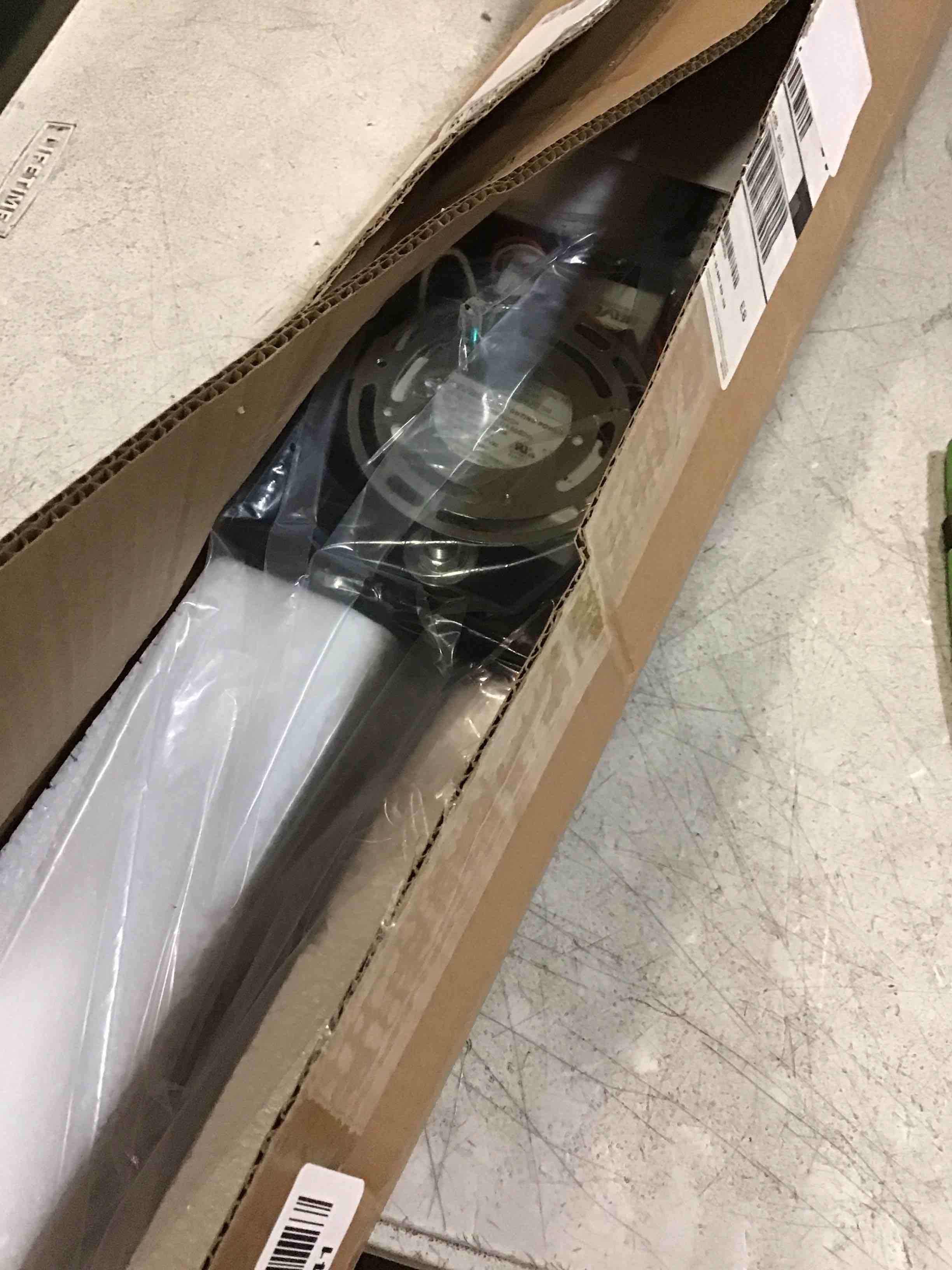 https://s3.amazonaws.com/lotting-images-prod/bidfta/BRN1501972_1734031505835.jpeg