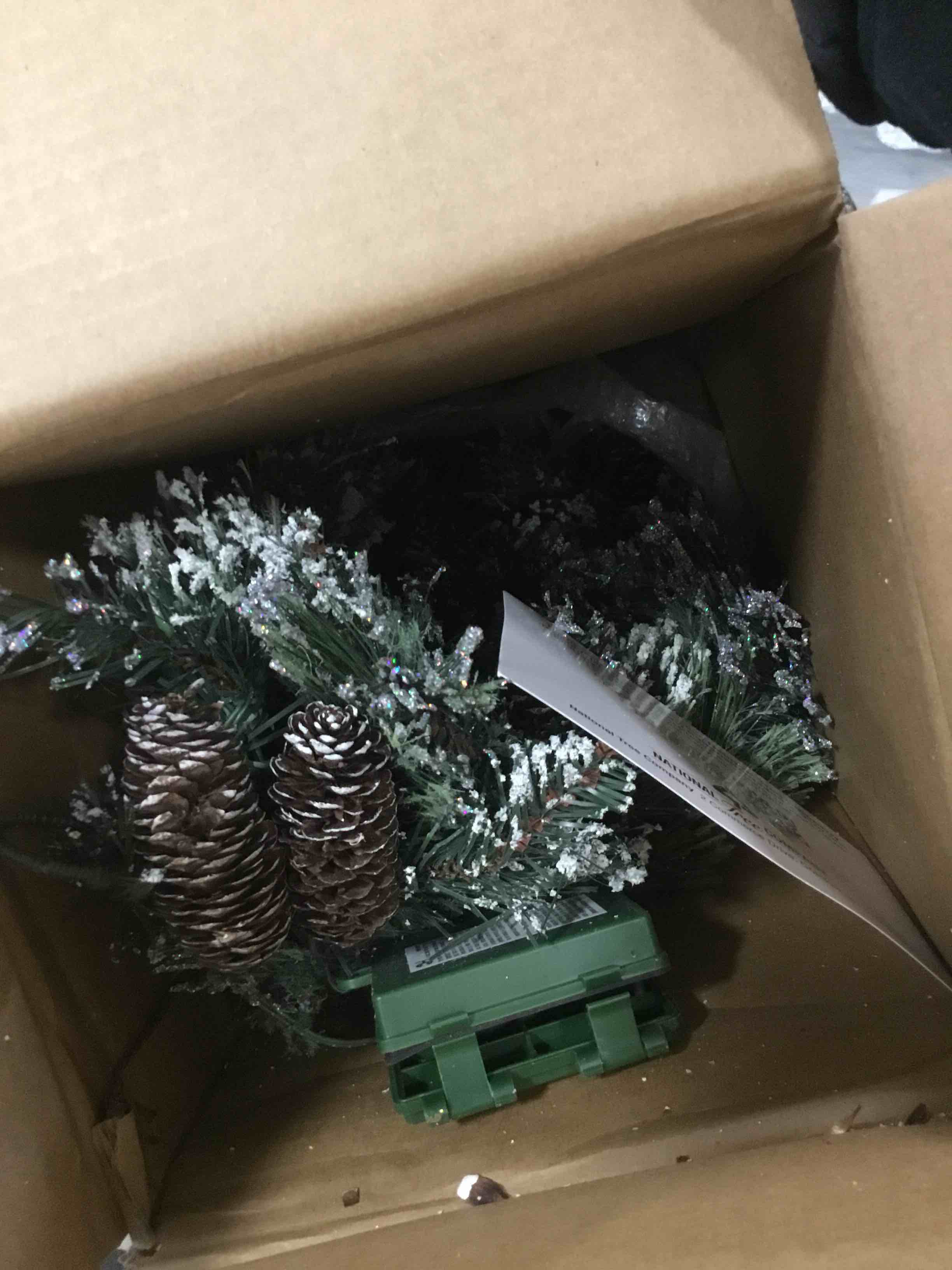 https://s3.amazonaws.com/lotting-images-prod/bidfta/BRN1503048_1734634307511.jpeg