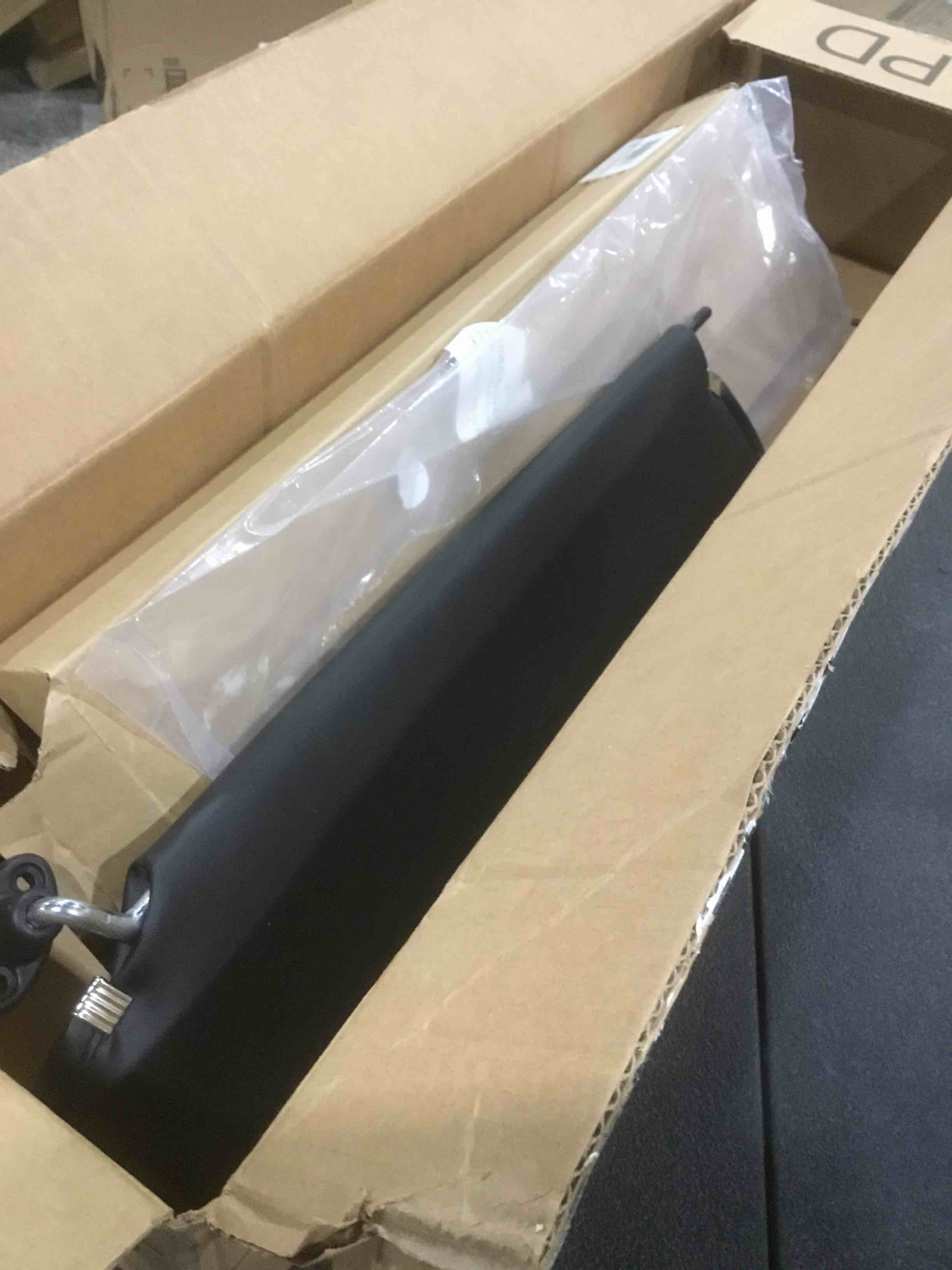 https://s3.amazonaws.com/lotting-images-prod/bidfta/BRN1507056_1743605733793.jpeg