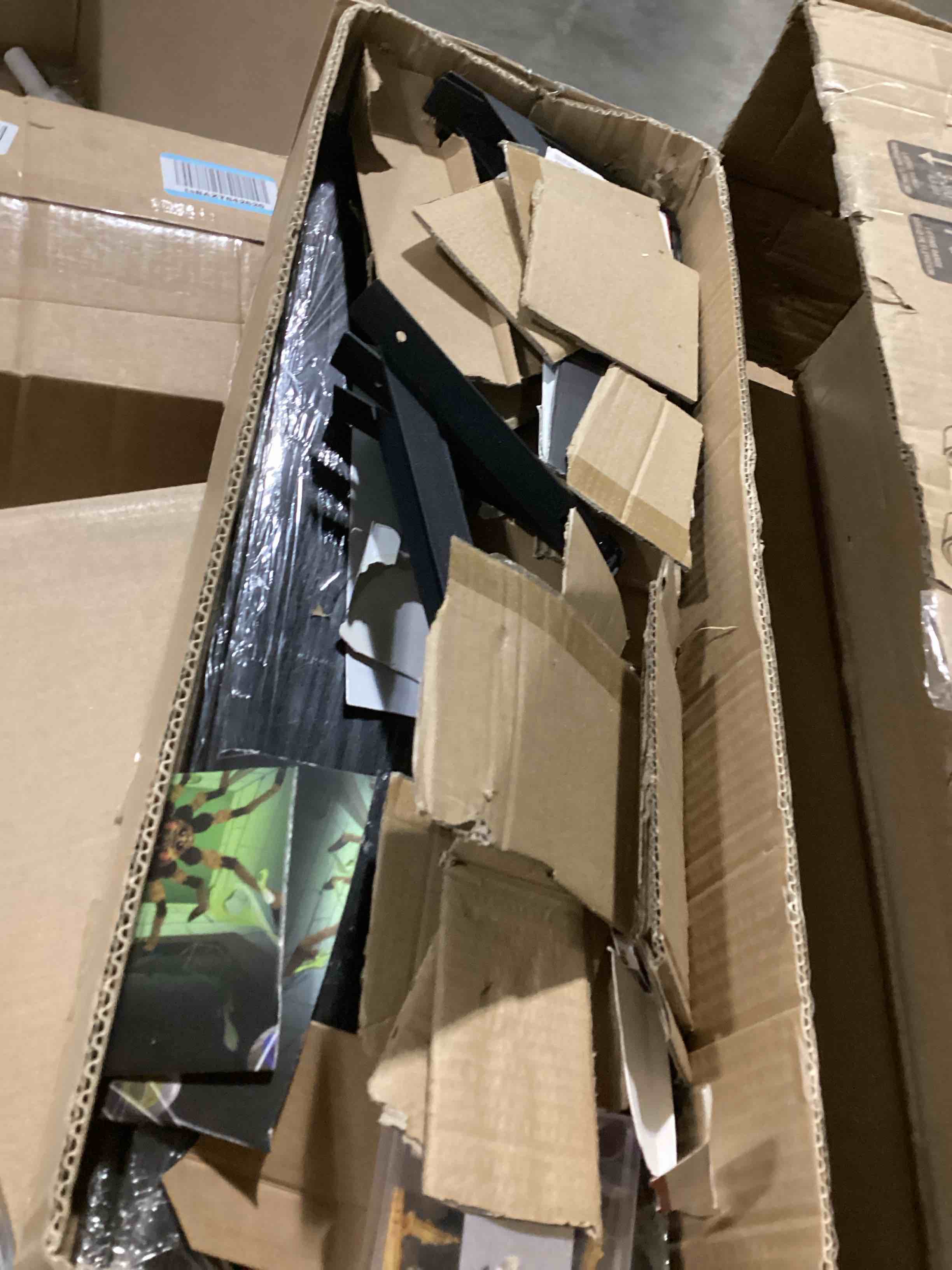 https://s3.amazonaws.com/lotting-images-prod/bidfta/BRN1528111_1738075429402.jpeg