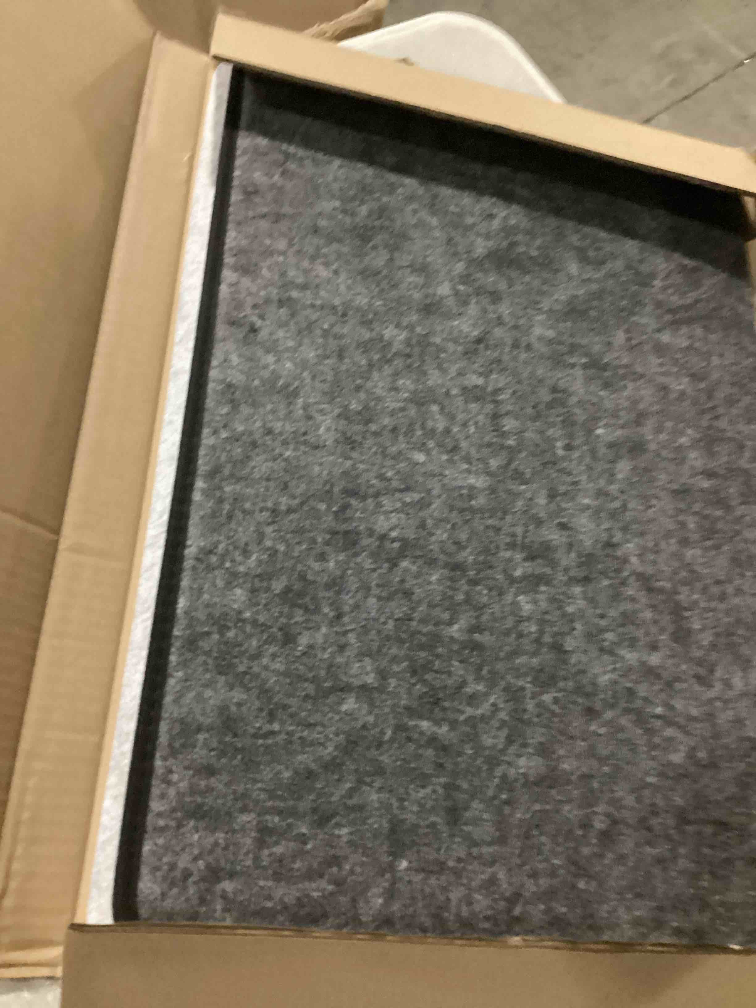 https://s3.amazonaws.com/lotting-images-prod/bidfta/BRN1528213_1738094977807.jpeg