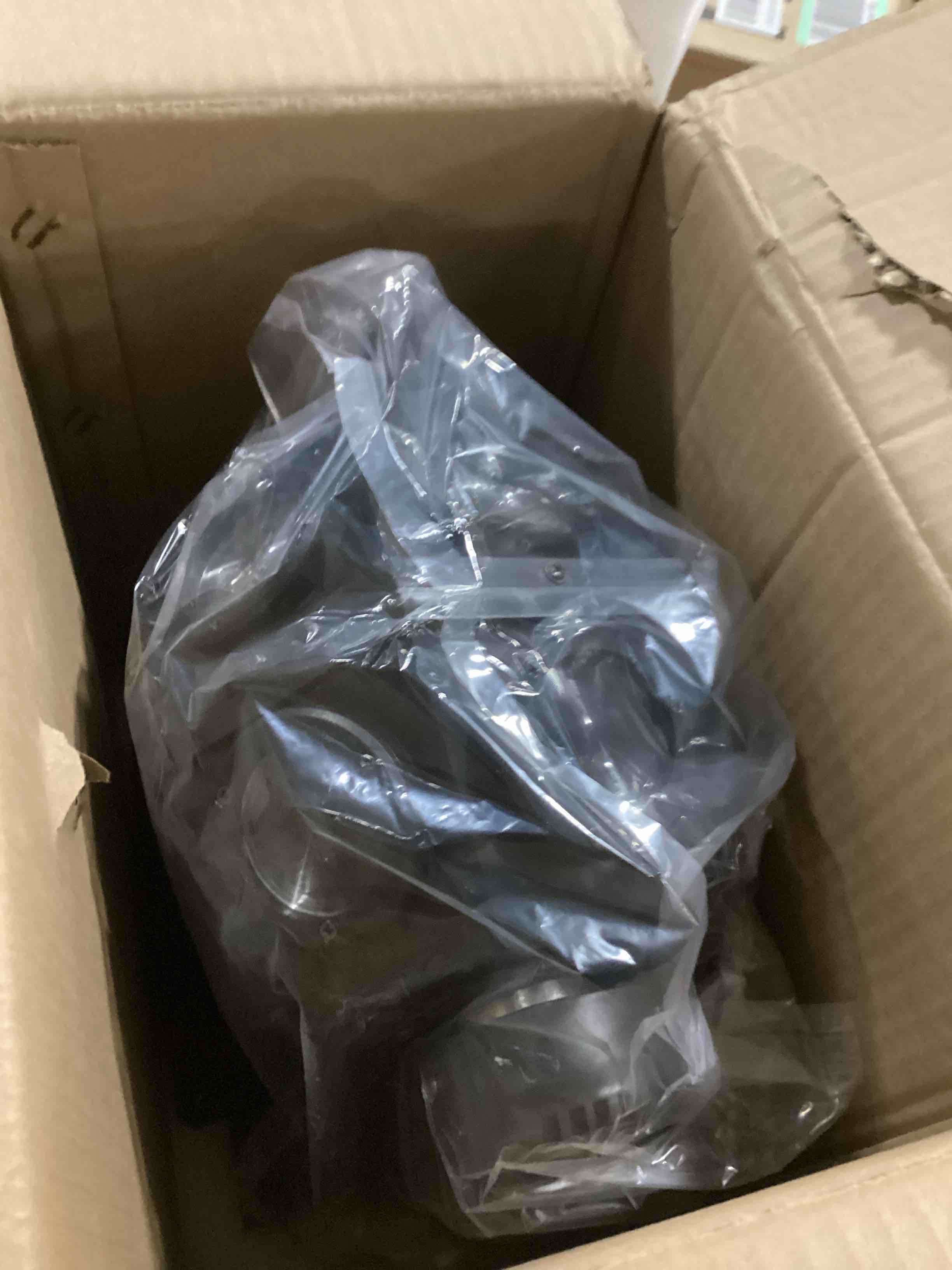https://s3.amazonaws.com/lotting-images-prod/bidfta/BRN1528230_1738154825946.jpeg