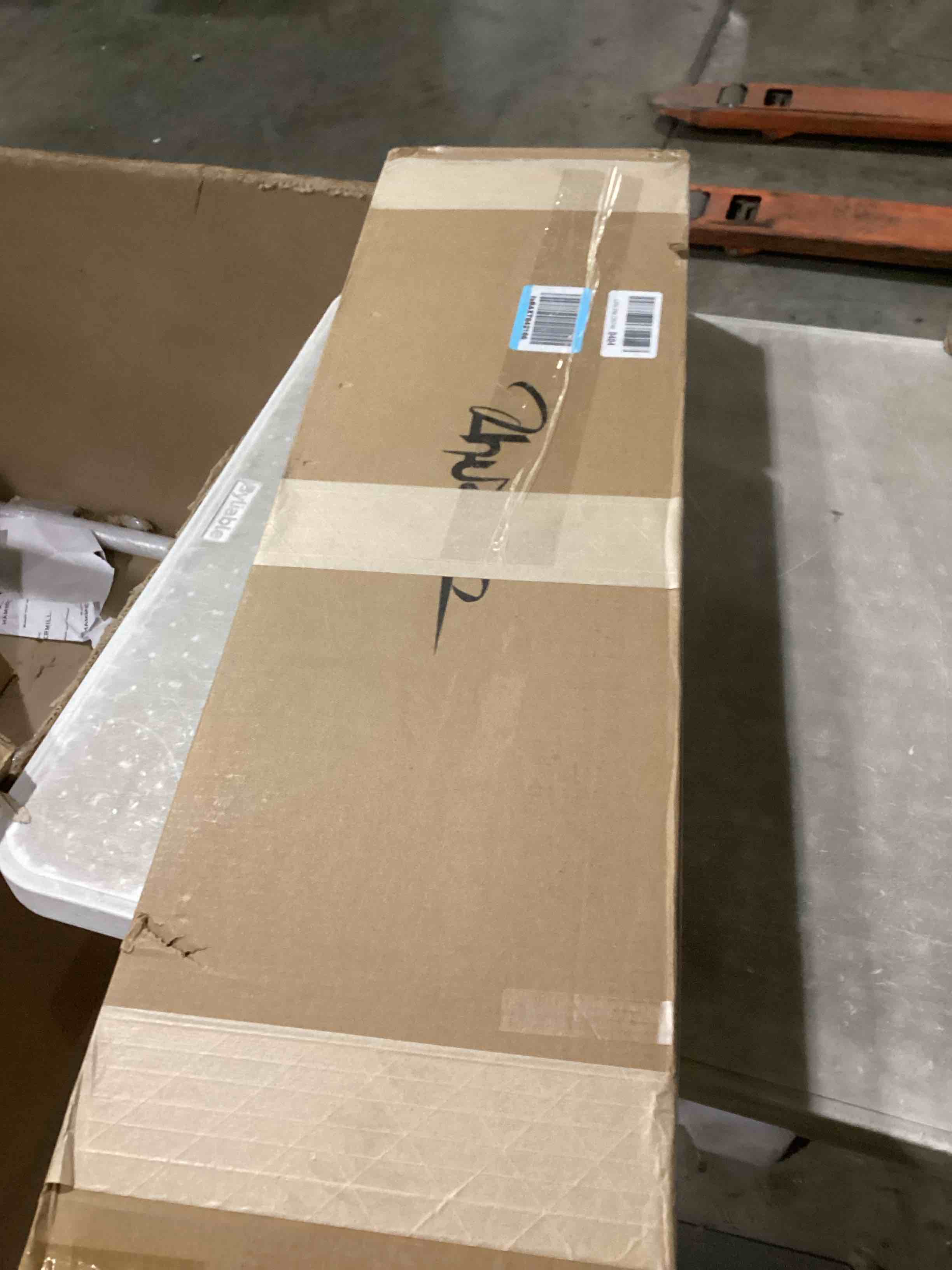 https://s3.amazonaws.com/lotting-images-prod/bidfta/BRN1528270_1738159288991.jpeg