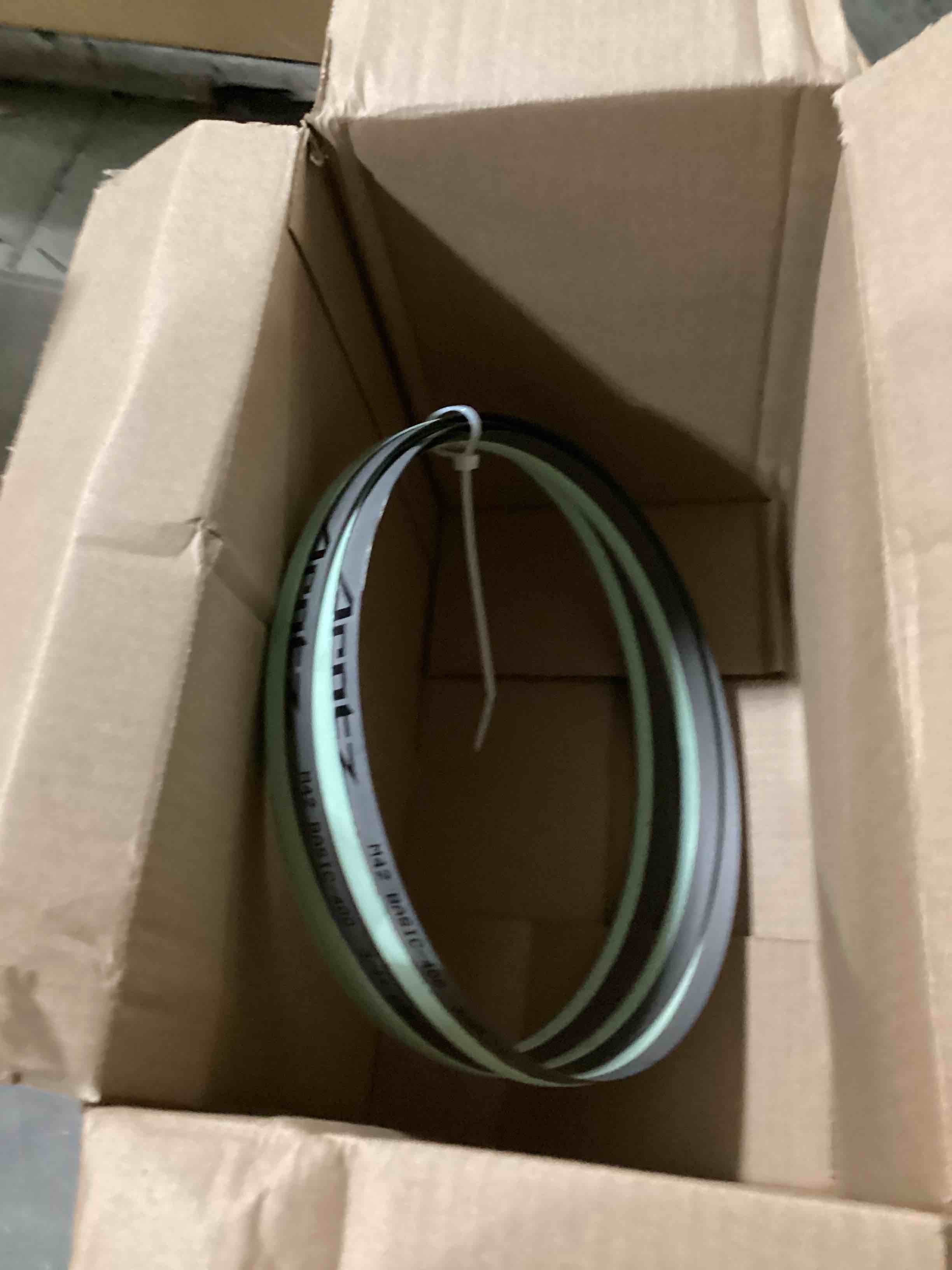 https://s3.amazonaws.com/lotting-images-prod/bidfta/BRN1528411_1738244774072.jpeg