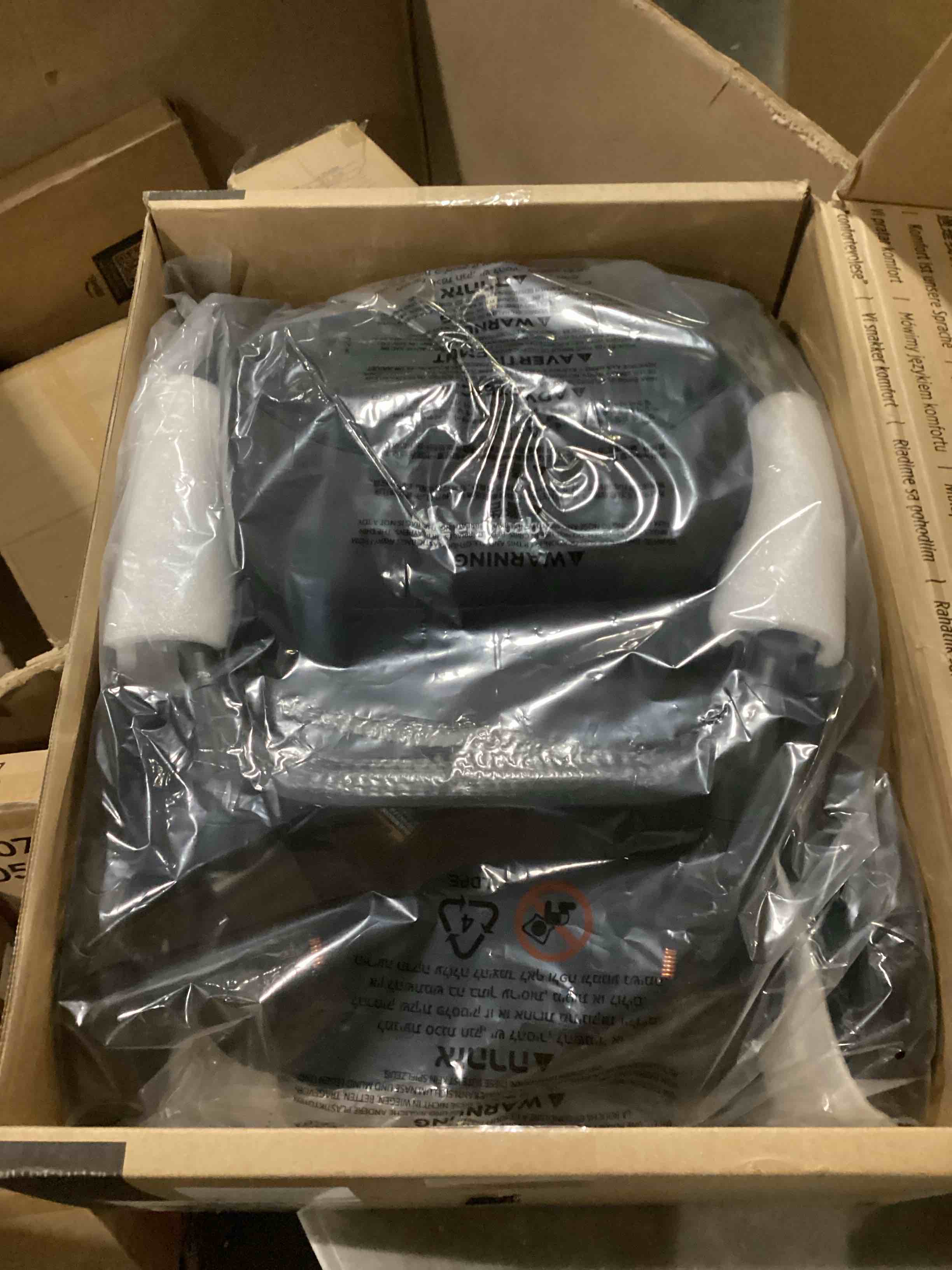 https://s3.amazonaws.com/lotting-images-prod/bidfta/BRN1528458_1738252220788.jpeg