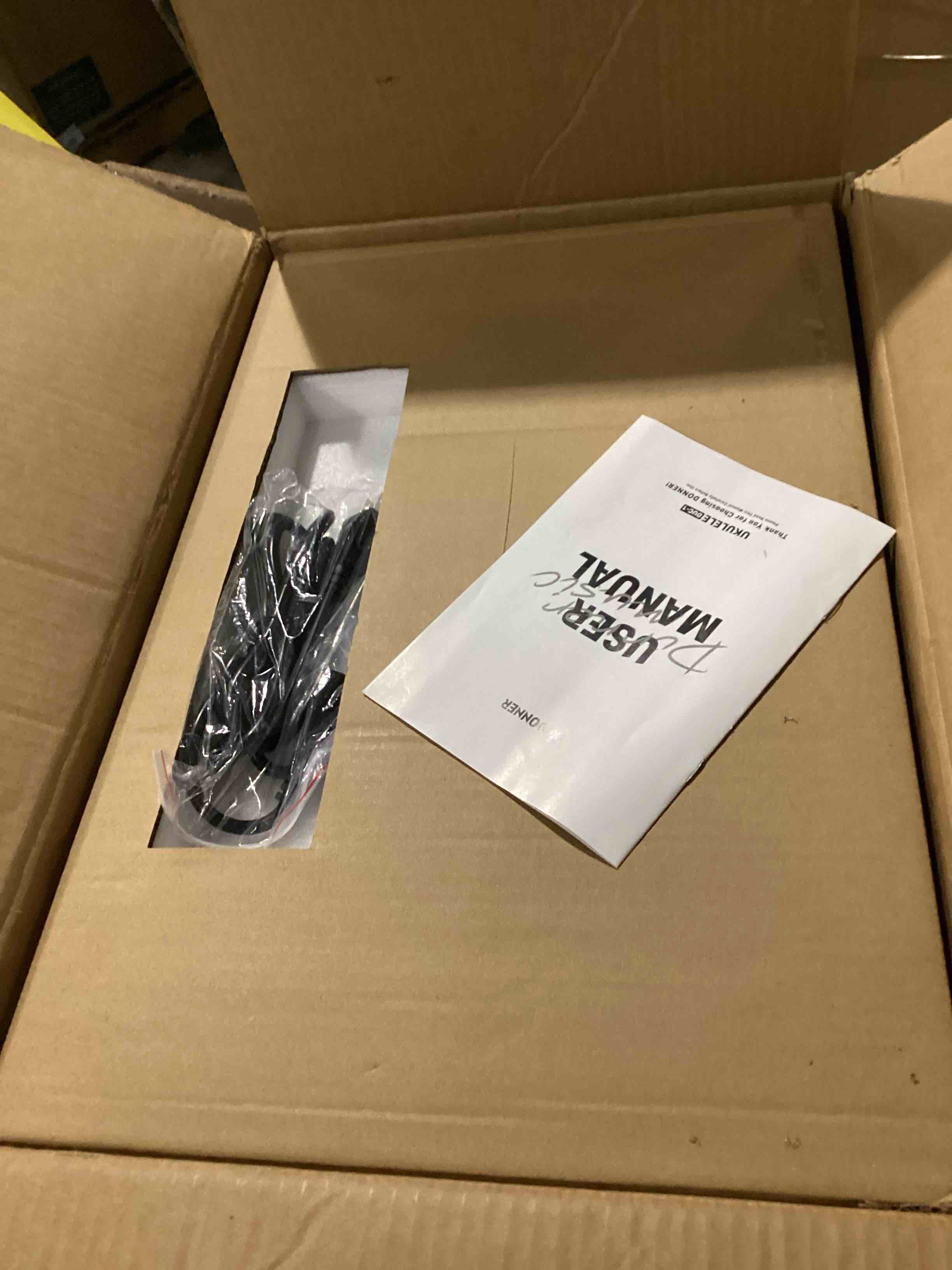 https://s3.amazonaws.com/lotting-images-prod/bidfta/BRN1528464_1738251486427.jpeg