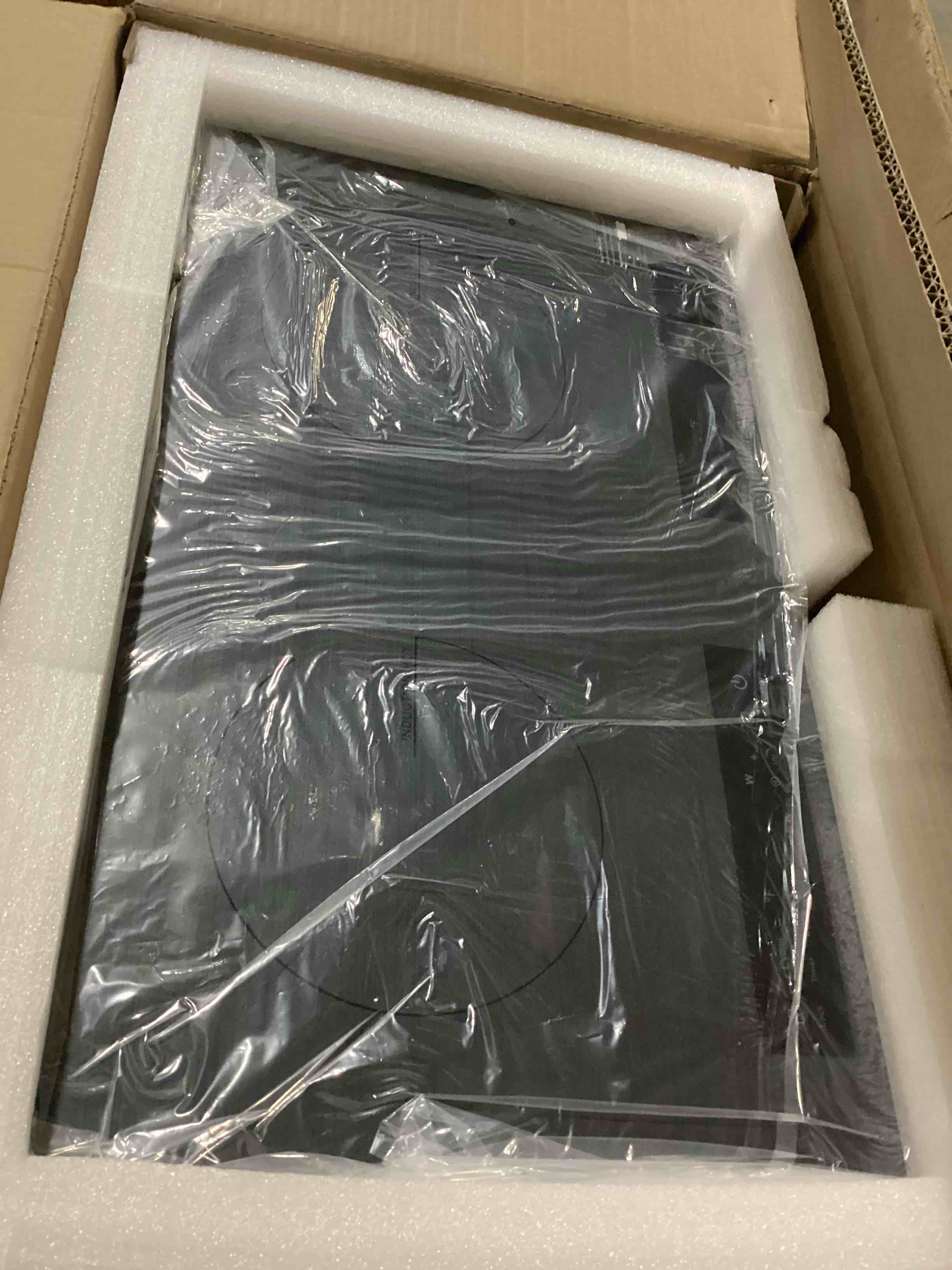 https://s3.amazonaws.com/lotting-images-prod/bidfta/BRN1530152_1742570990401.jpeg