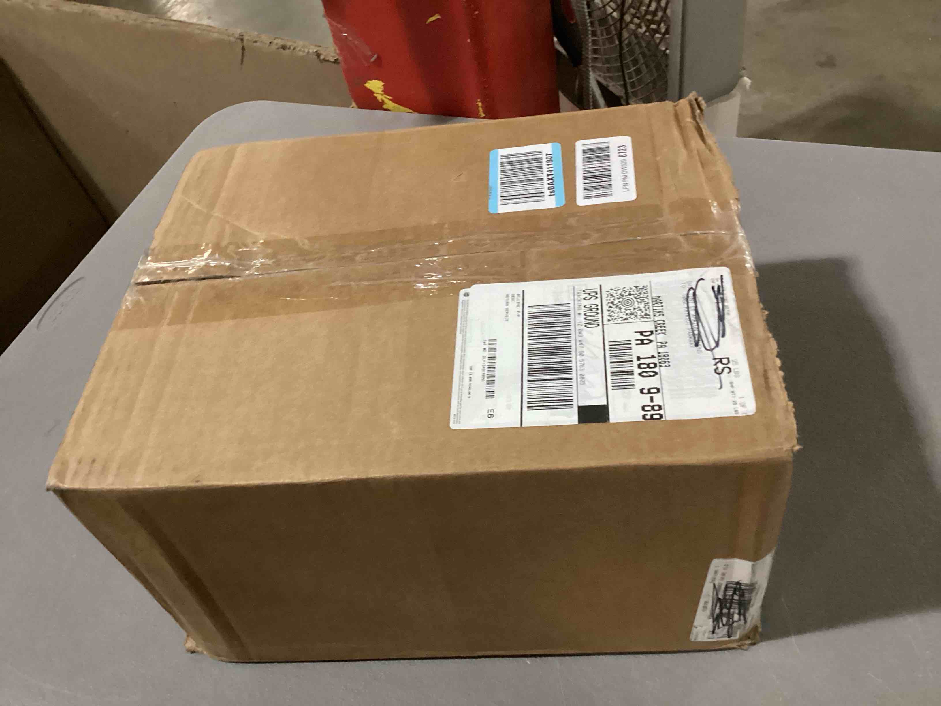 https://s3.amazonaws.com/lotting-images-prod/bidfta/BRN1530811_1743170069929.jpeg