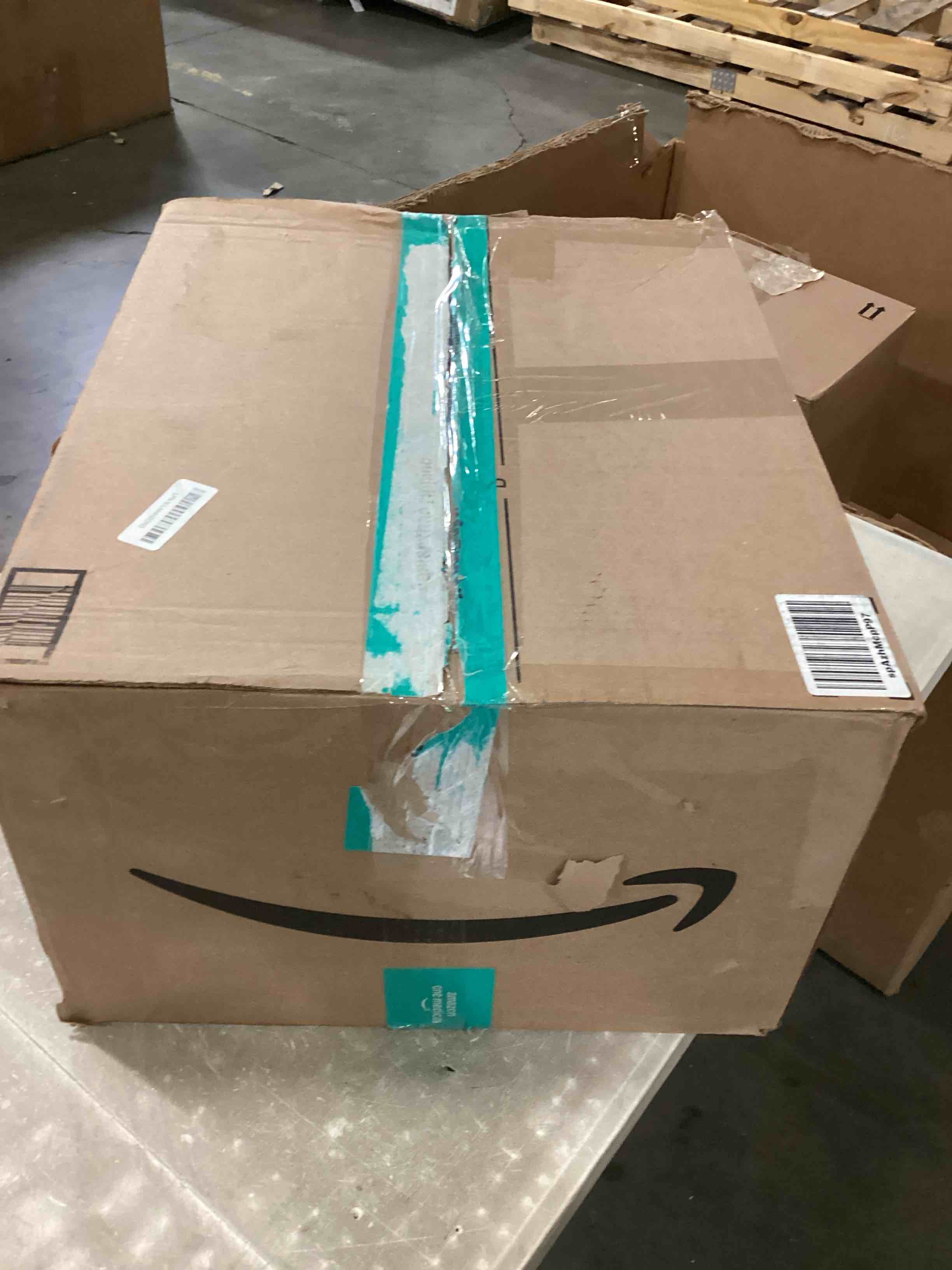 https://s3.amazonaws.com/lotting-images-prod/bidfta/BRN1532869_1743428086871.jpeg