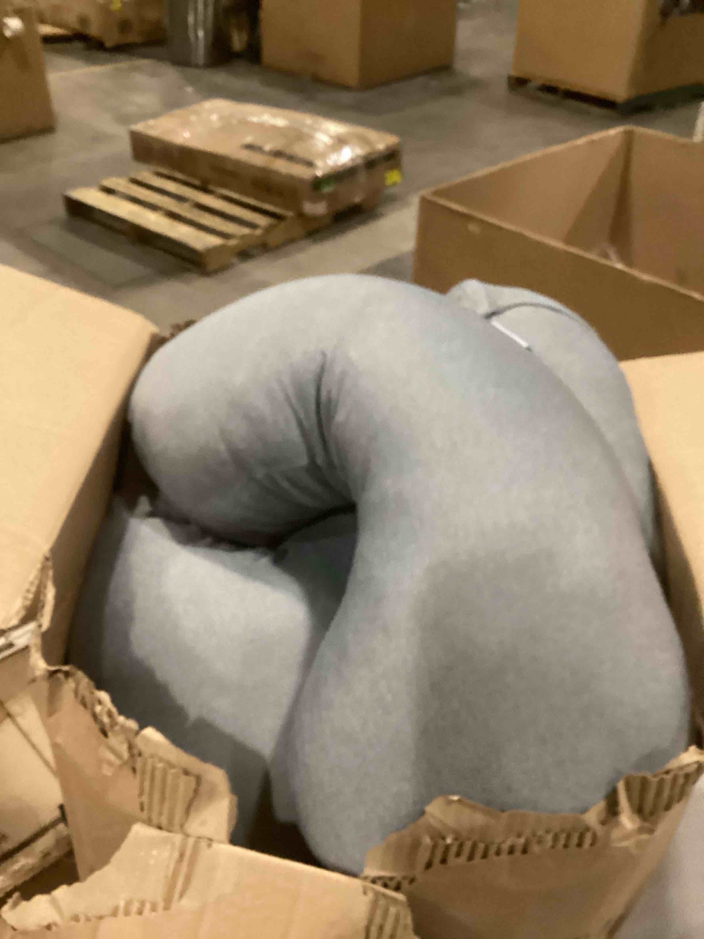 https://s3.amazonaws.com/lotting-images-prod/bidfta/BRN1534102_1738159758340.jpeg