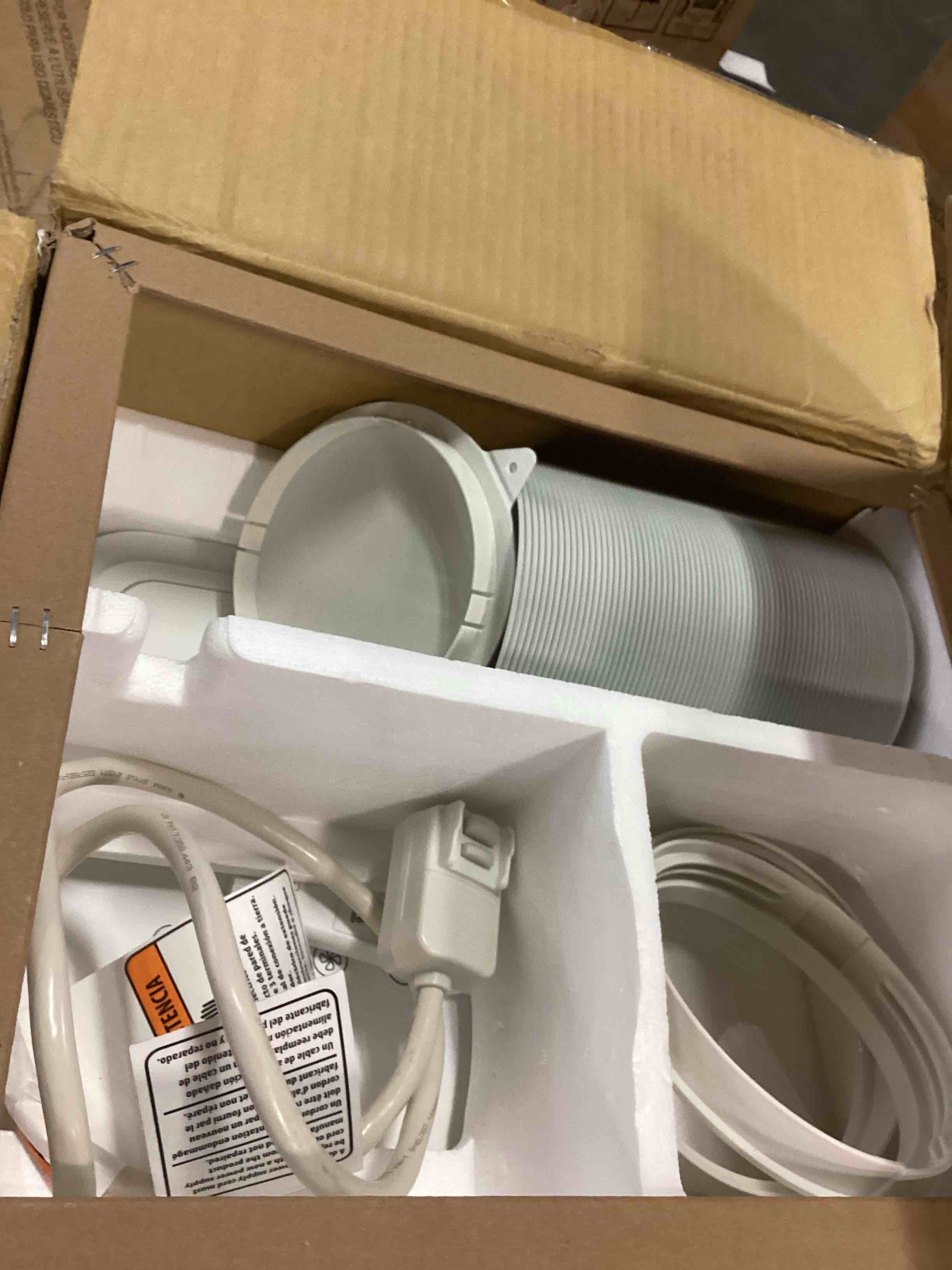 https://s3.amazonaws.com/lotting-images-prod/bidfta/BRN1539975_1740593899875.jpeg