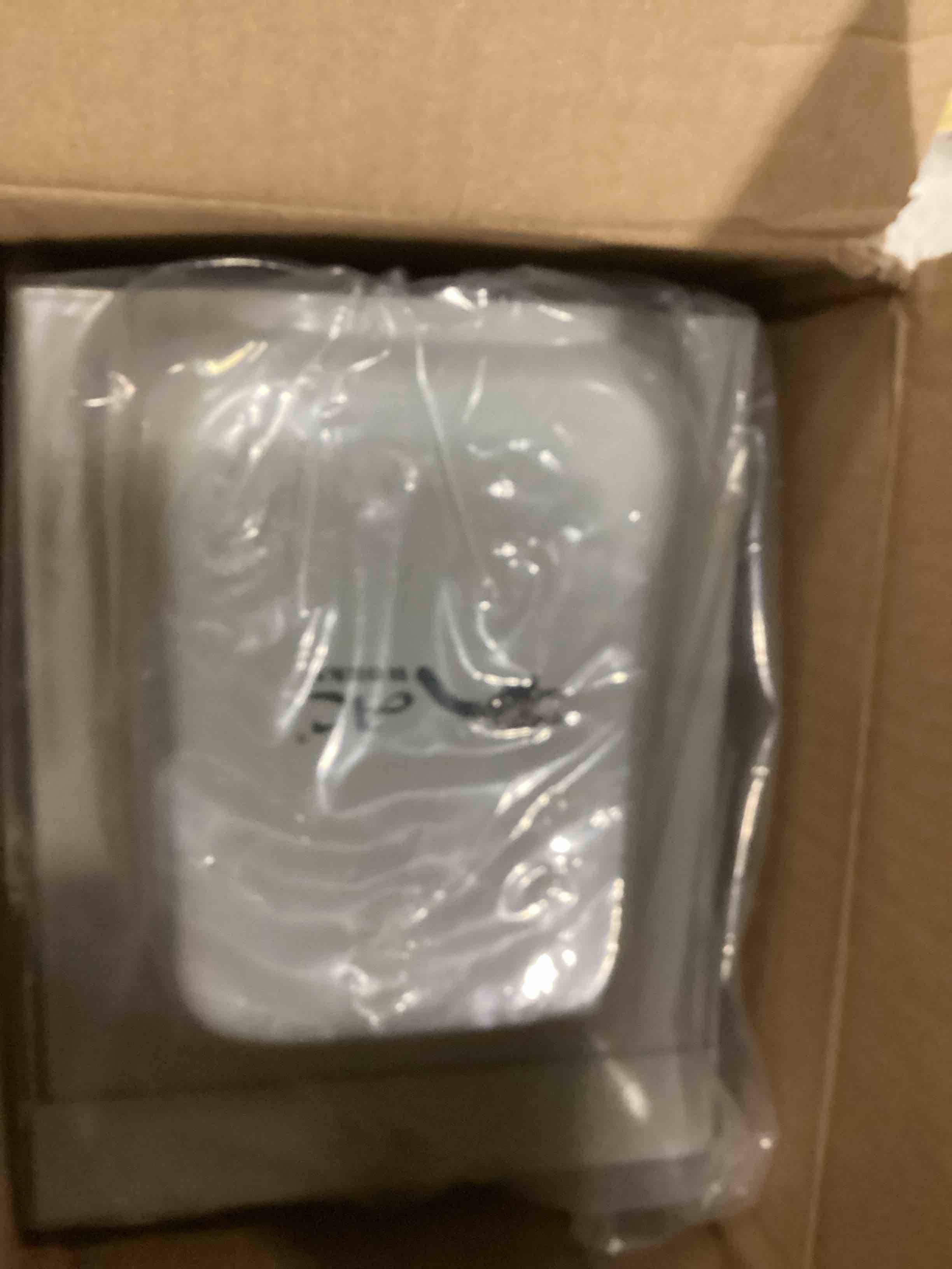 https://s3.amazonaws.com/lotting-images-prod/bidfta/BRN1540080_1738338337940.jpeg