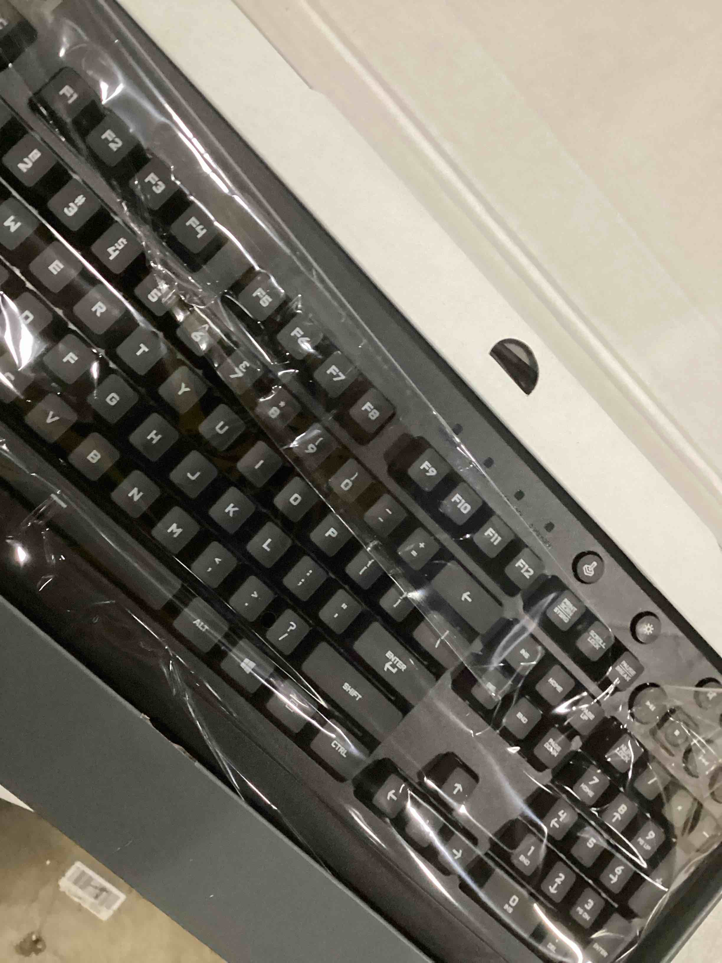 https://s3.amazonaws.com/lotting-images-prod/bidfta/BRN1542812_1741627671370.jpeg