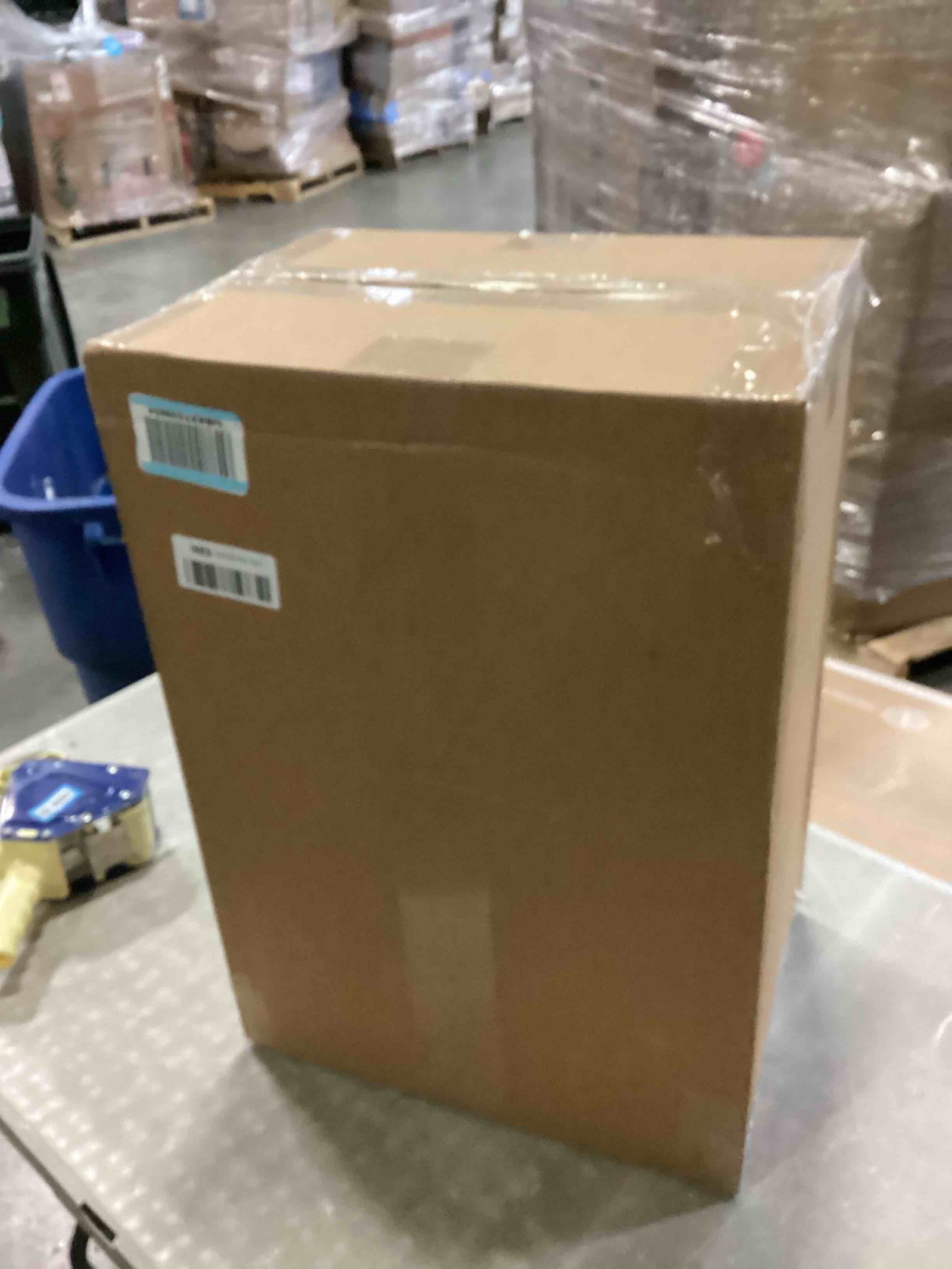 https://s3.amazonaws.com/lotting-images-prod/bidfta/BRN1543049_1738180414989.jpeg