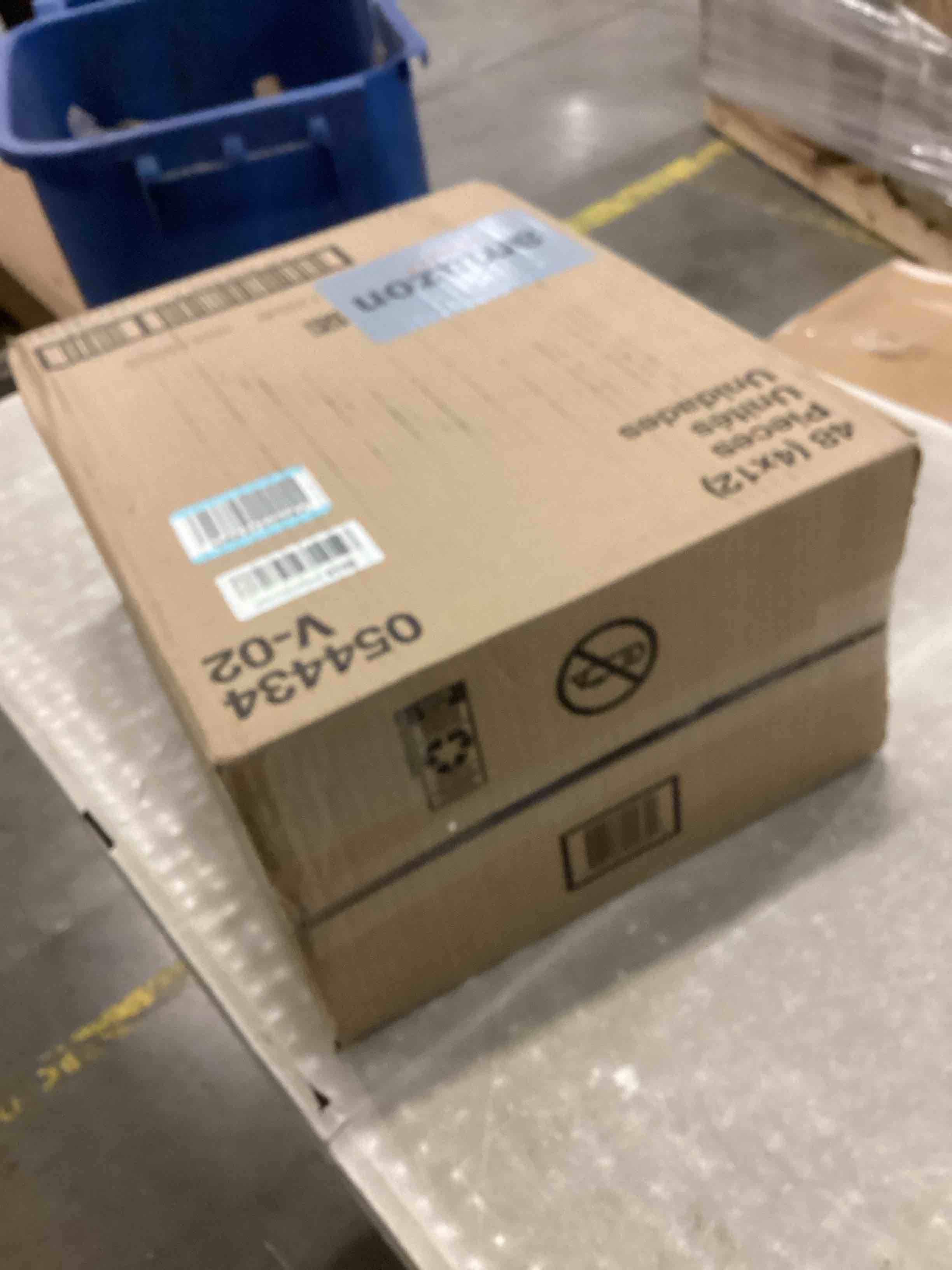 https://s3.amazonaws.com/lotting-images-prod/bidfta/BRN1543093_1738243170565.jpeg