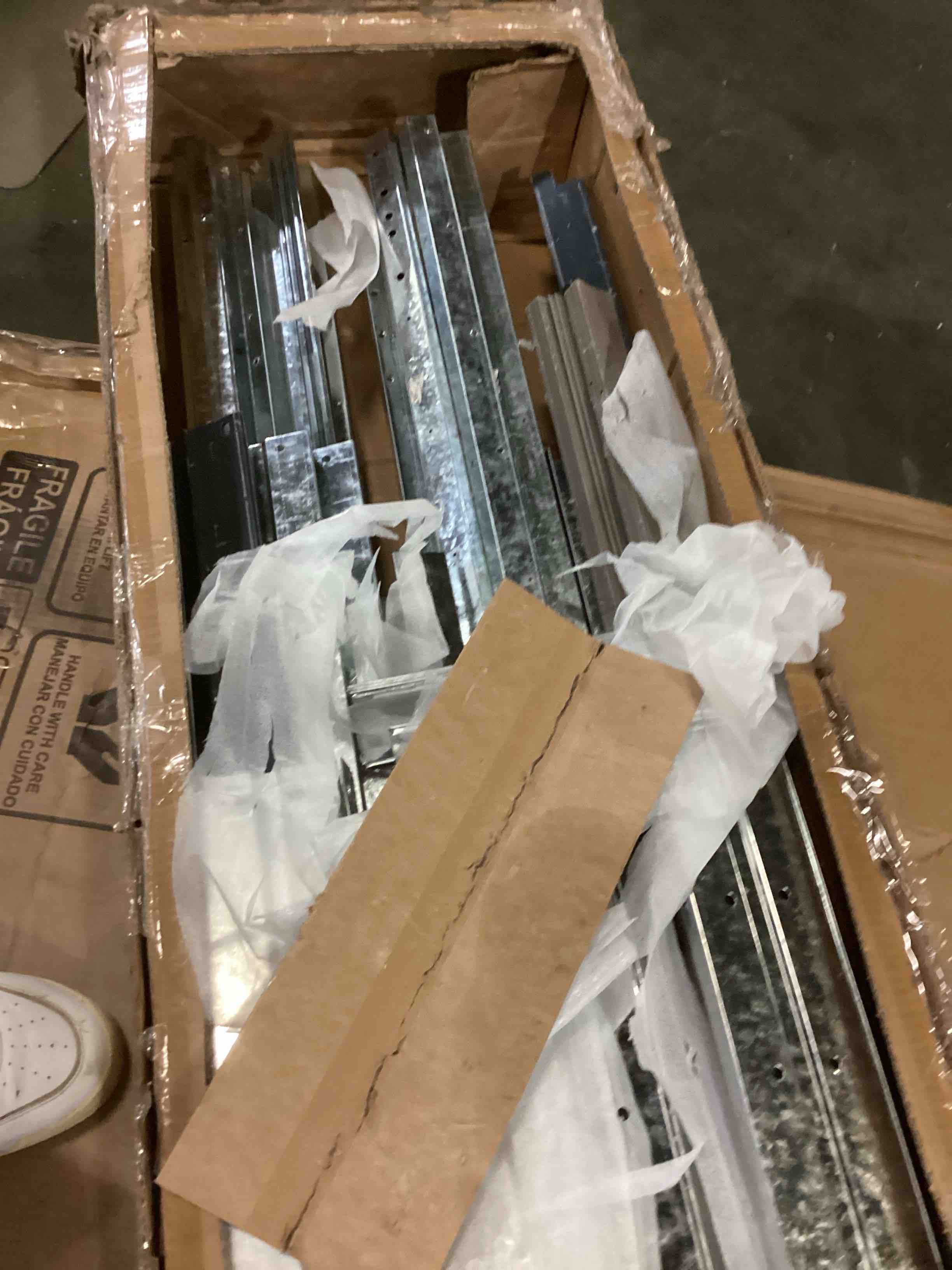 https://s3.amazonaws.com/lotting-images-prod/bidfta/BRN1543646_1738785341509.jpeg