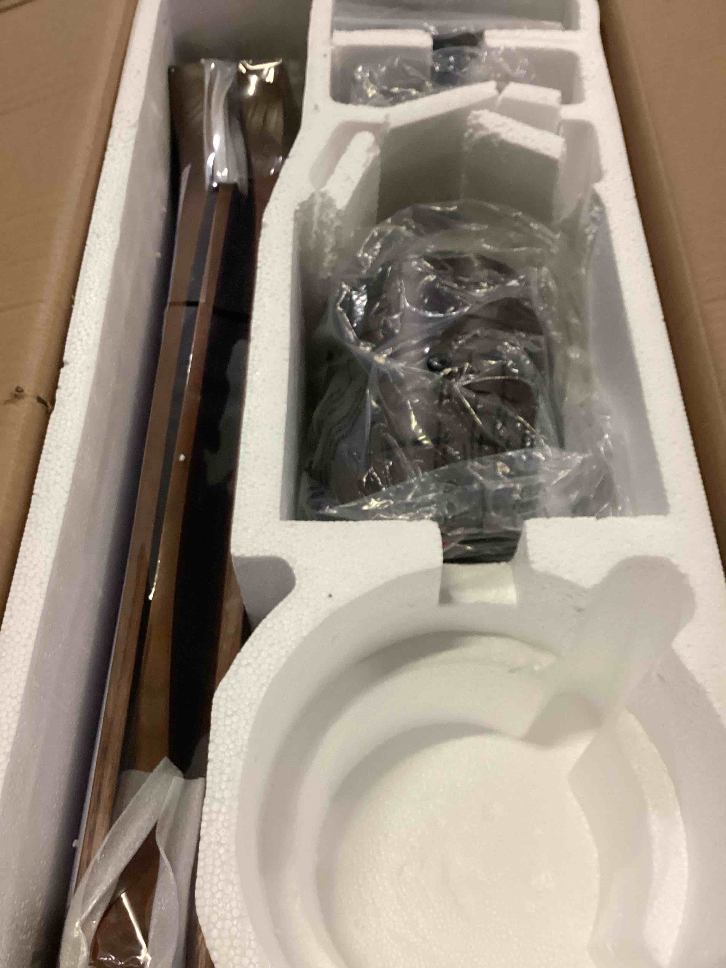 https://s3.amazonaws.com/lotting-images-prod/bidfta/BRN1546475_1739894455324.jpeg