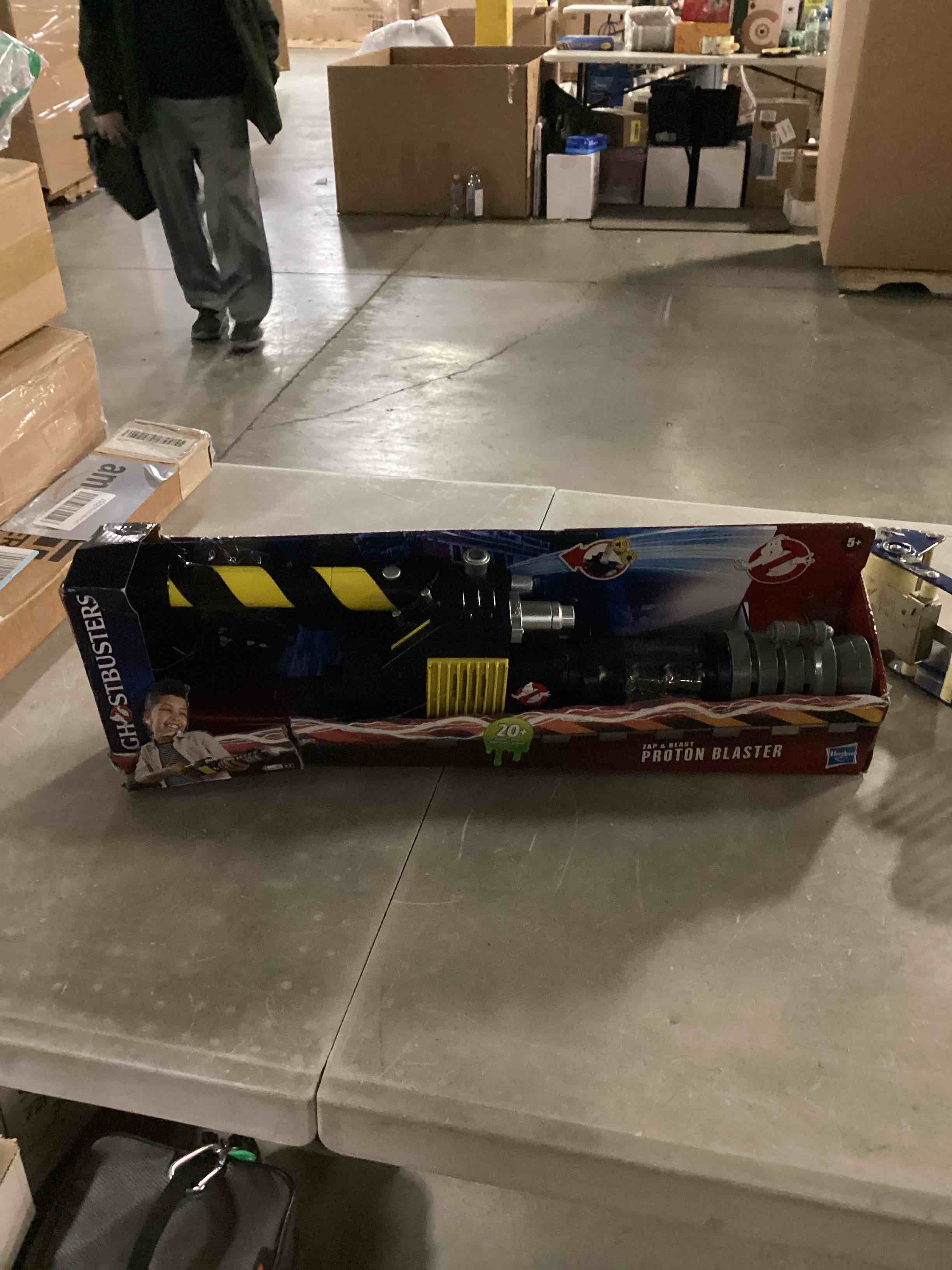 https://s3.amazonaws.com/lotting-images-prod/bidfta/BRN1549127_1738152295151.jpeg