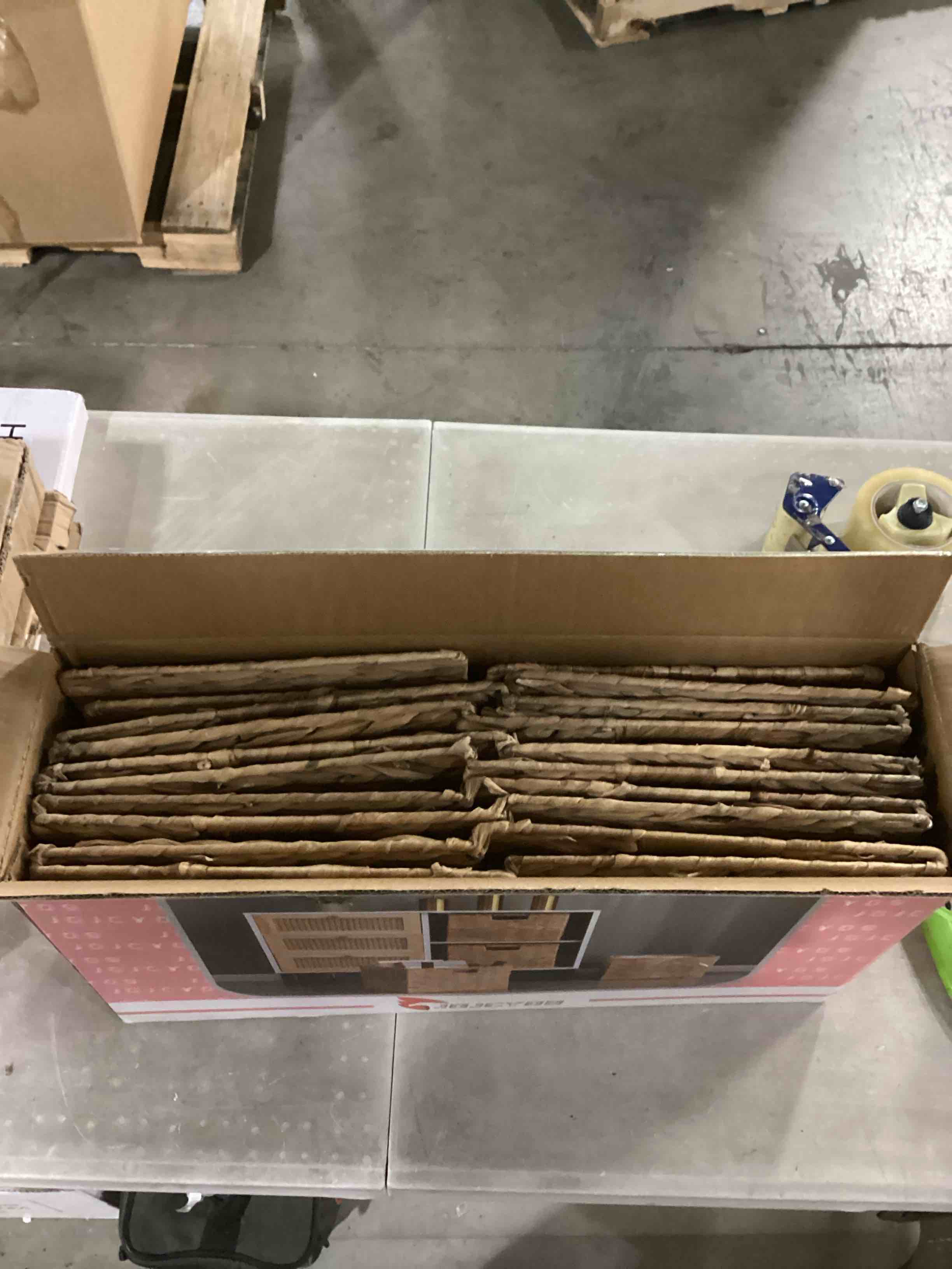 https://s3.amazonaws.com/lotting-images-prod/bidfta/BRN1549368_1738247450600.jpeg