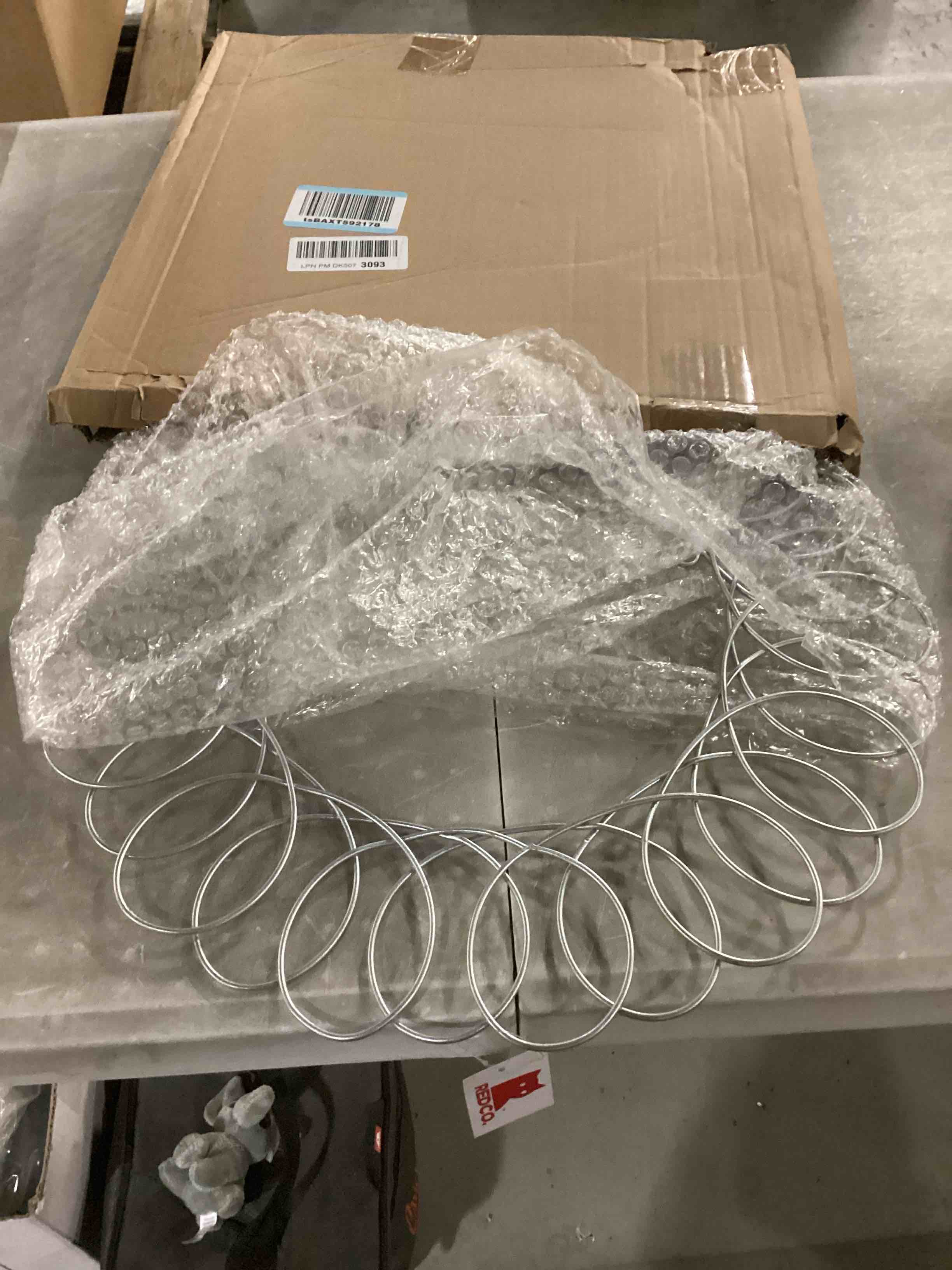 https://s3.amazonaws.com/lotting-images-prod/bidfta/BRN1549370_1738247931638.jpeg