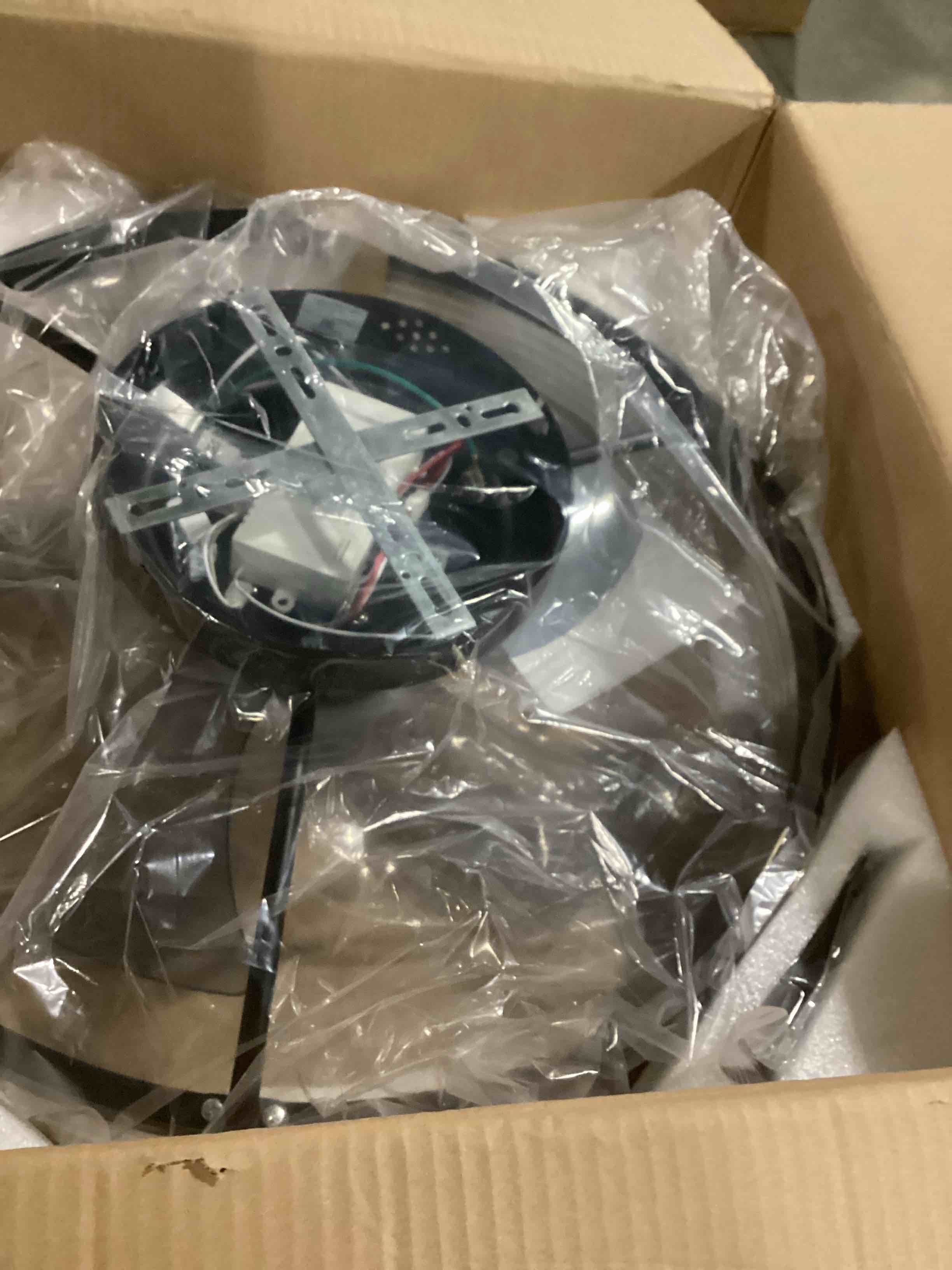 https://s3.amazonaws.com/lotting-images-prod/bidfta/BRN1549708_1739301789924.jpeg