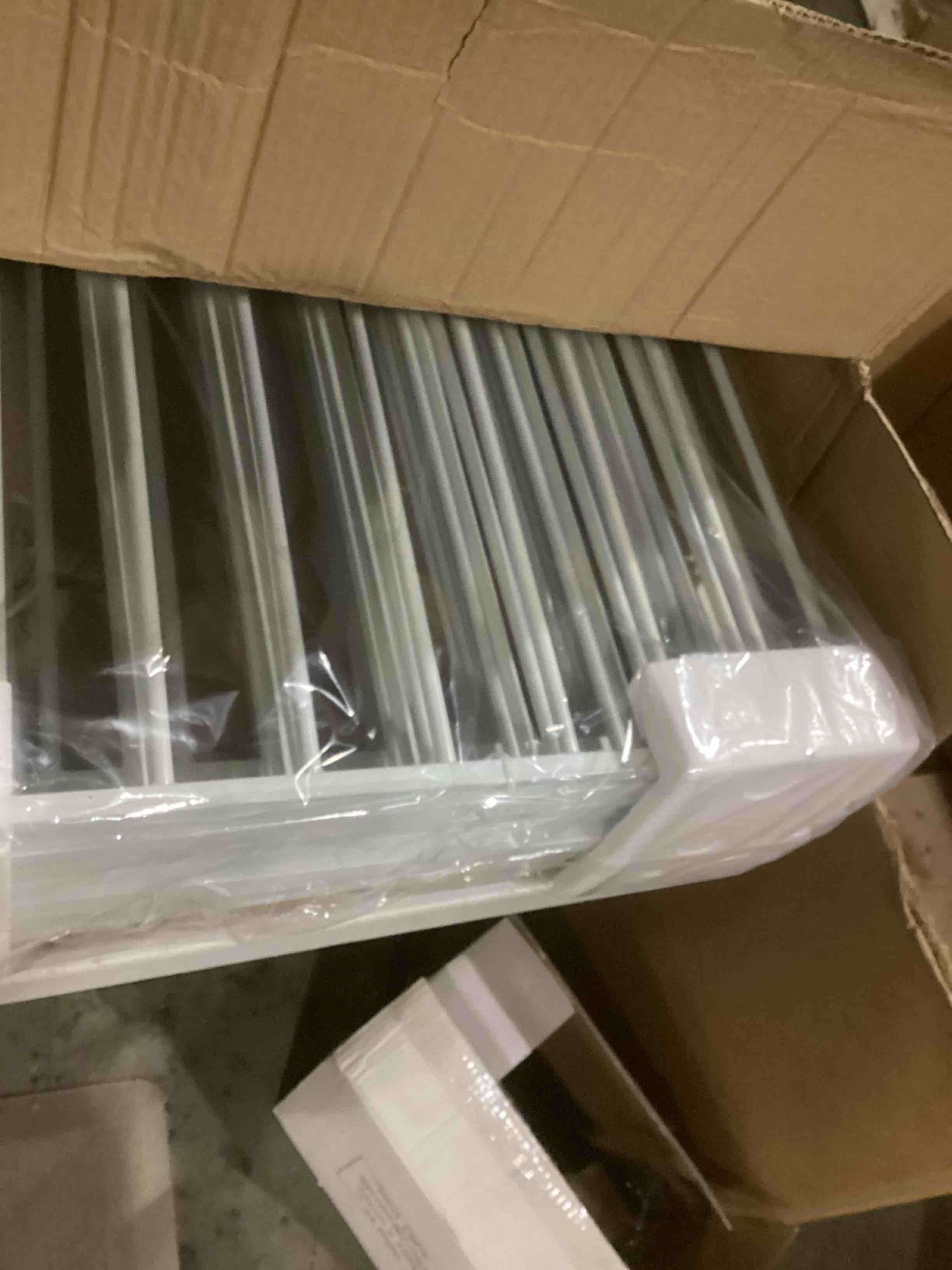 https://s3.amazonaws.com/lotting-images-prod/bidfta/BRN1550953_1740751446046.jpeg