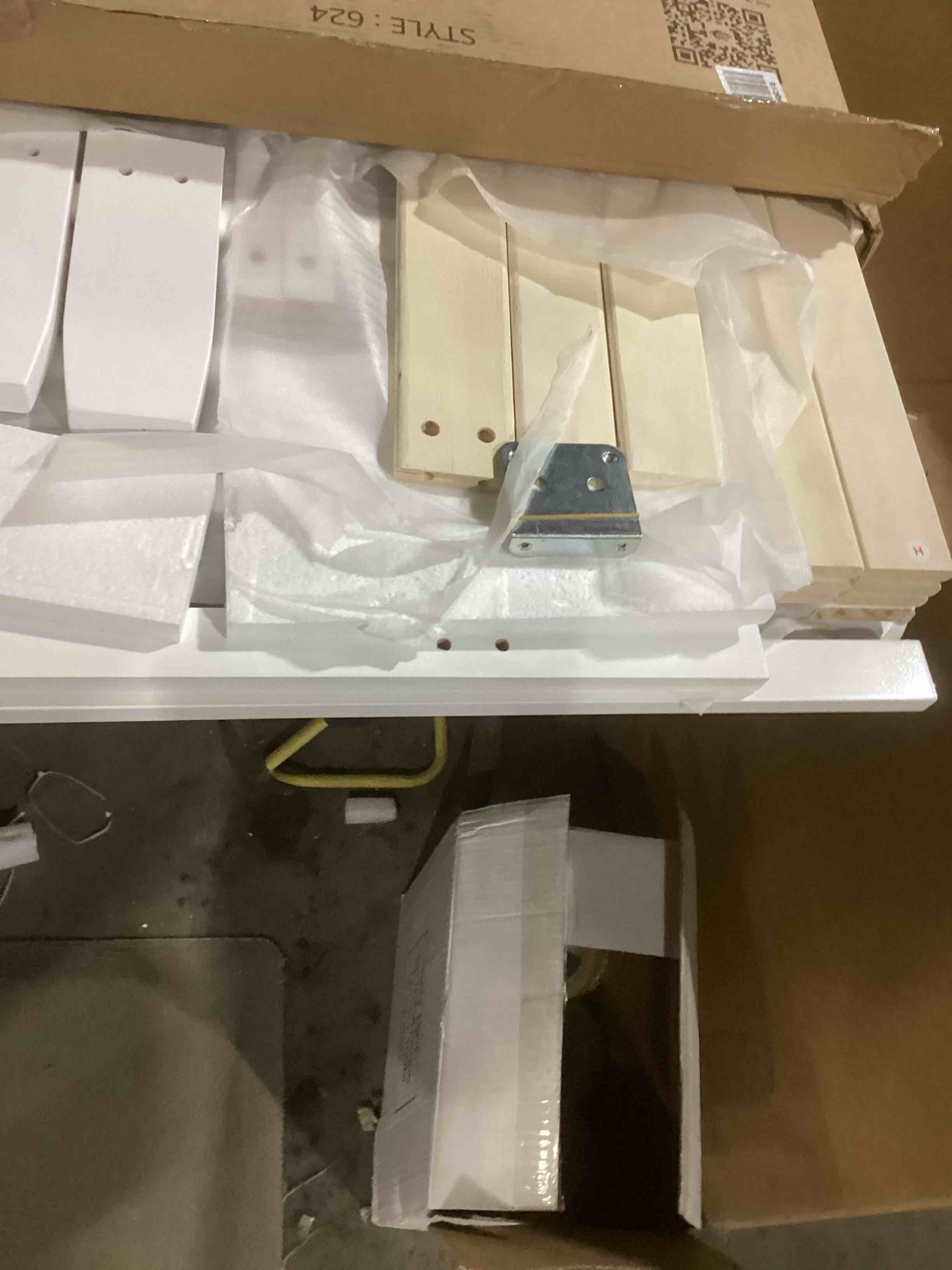 https://s3.amazonaws.com/lotting-images-prod/bidfta/BRN1550969_1740756505124.jpeg