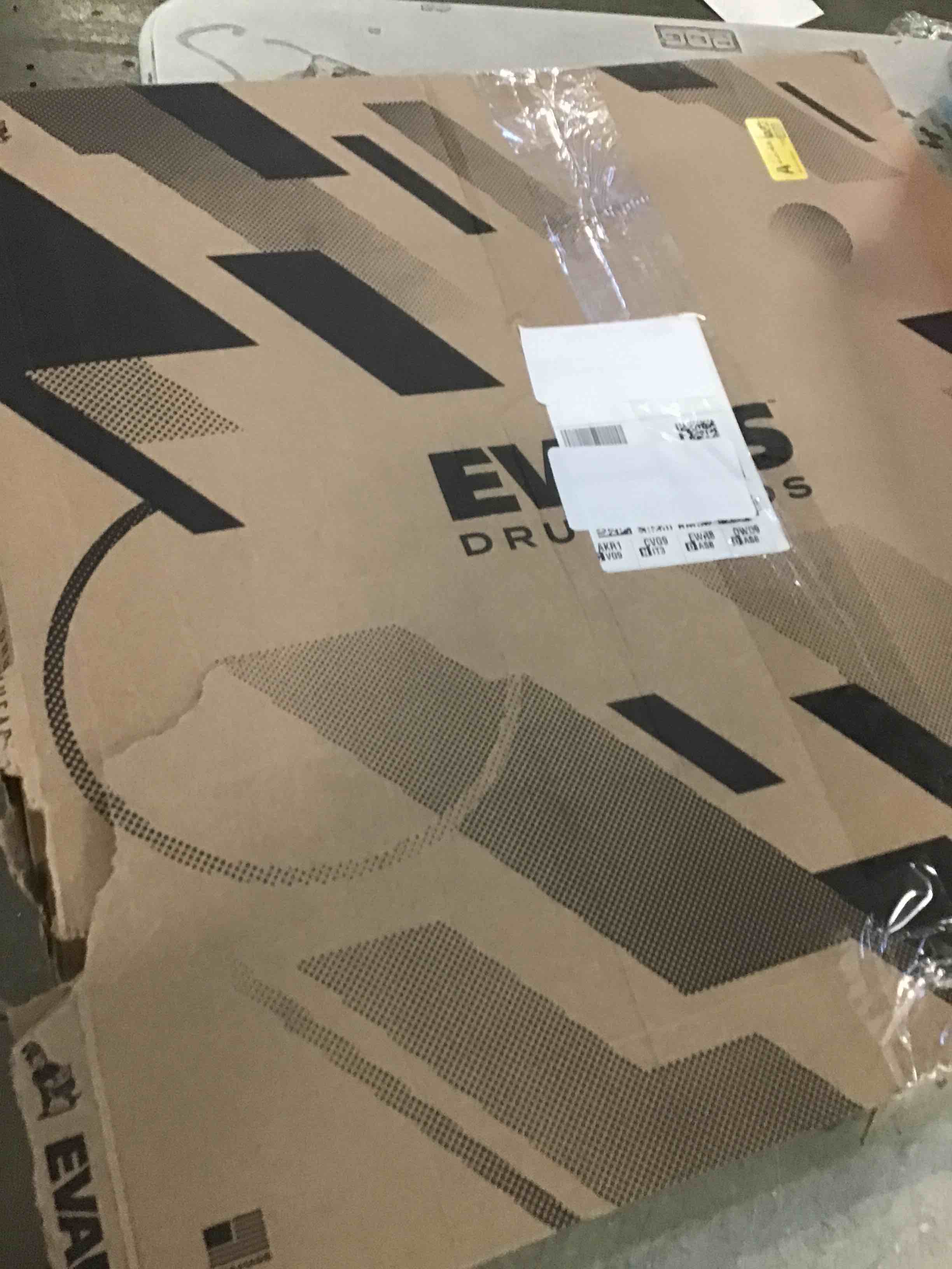 https://s3.amazonaws.com/lotting-images-prod/bidfta/BRN1576607_1736802547600.jpeg
