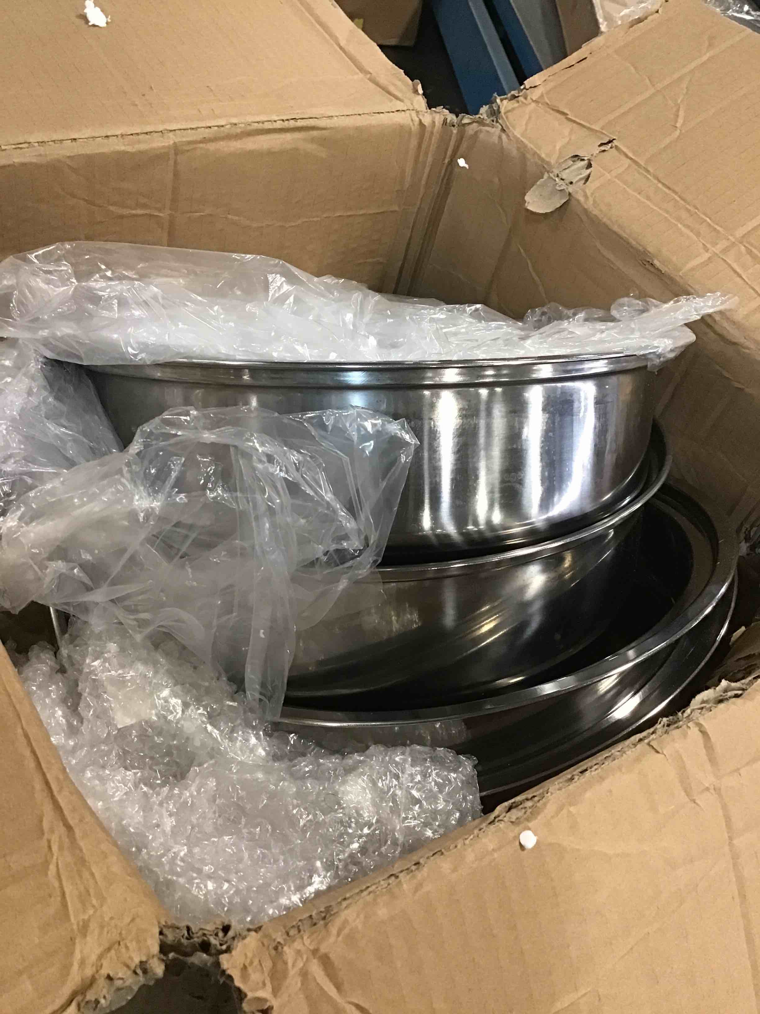 https://s3.amazonaws.com/lotting-images-prod/bidfta/BRN1579146_1733245600408.jpeg
