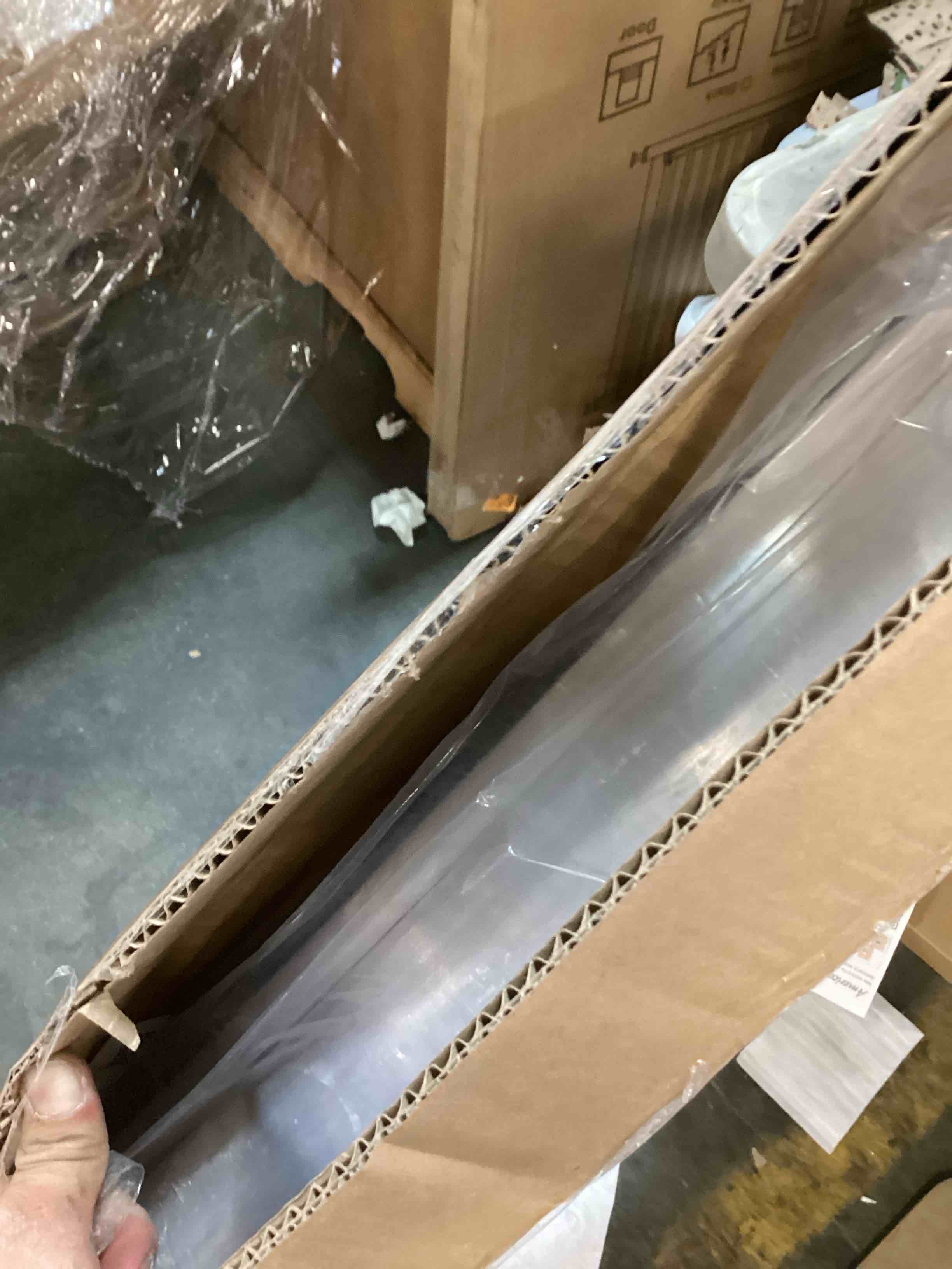 https://s3.amazonaws.com/lotting-images-prod/bidfta/BRN1580011_1733765569472.jpeg