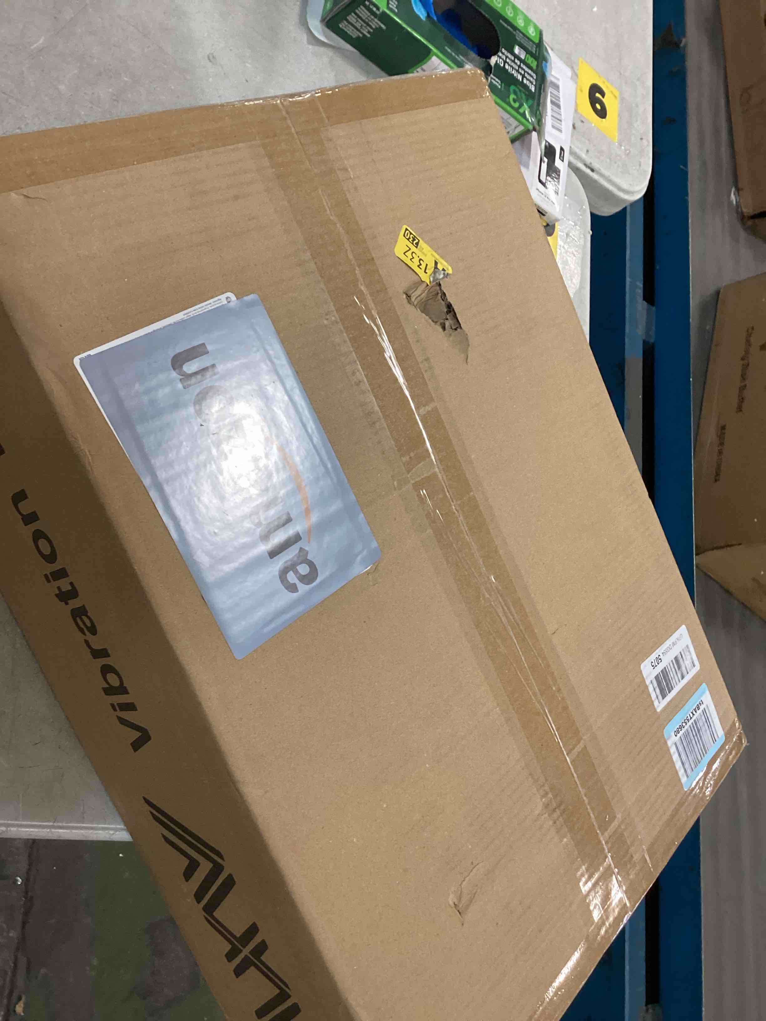 https://s3.amazonaws.com/lotting-images-prod/bidfta/BRN1580352_1733931977586.jpeg