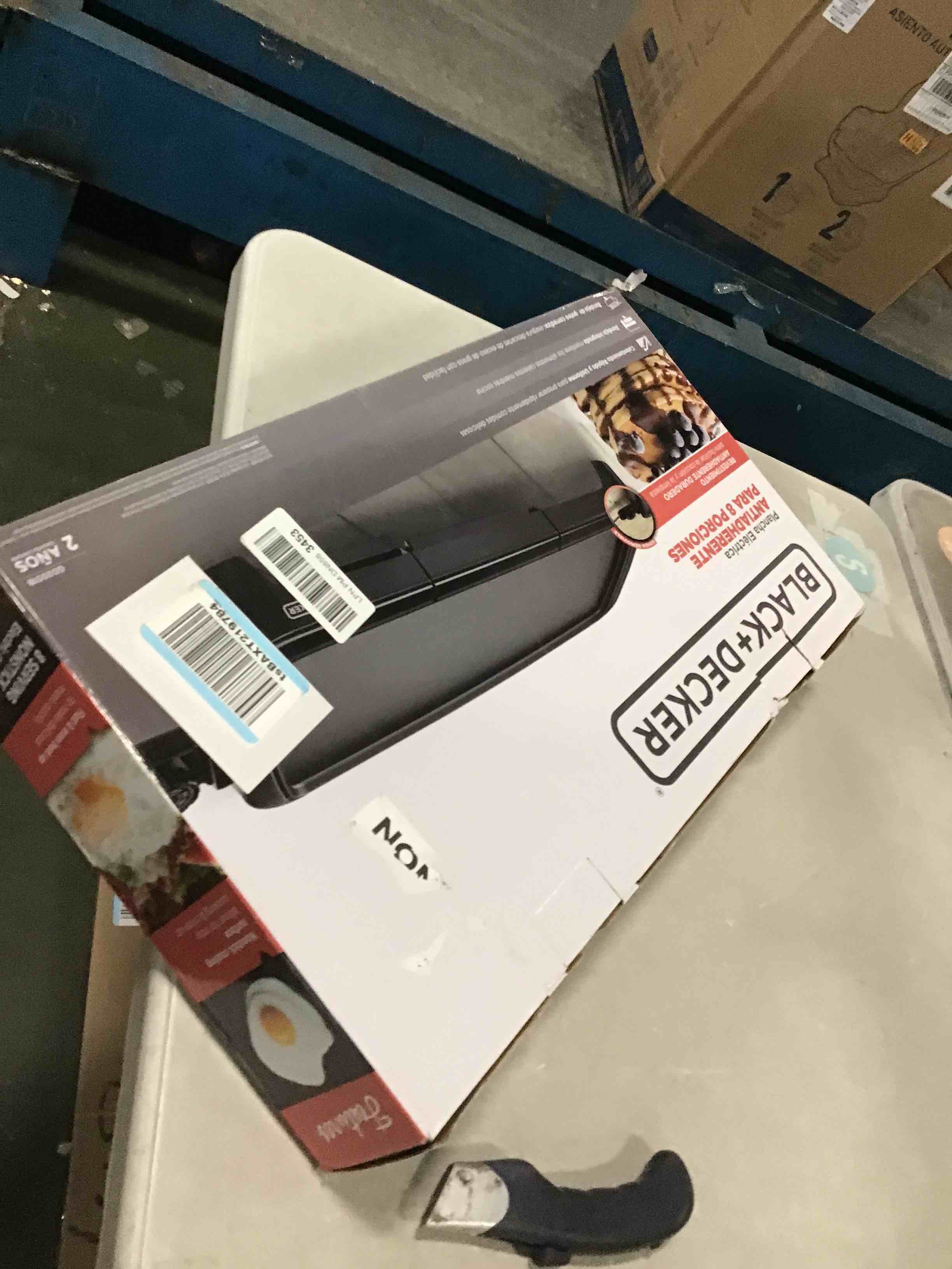 https://s3.amazonaws.com/lotting-images-prod/bidfta/BRN1582040_1740059450254.jpeg