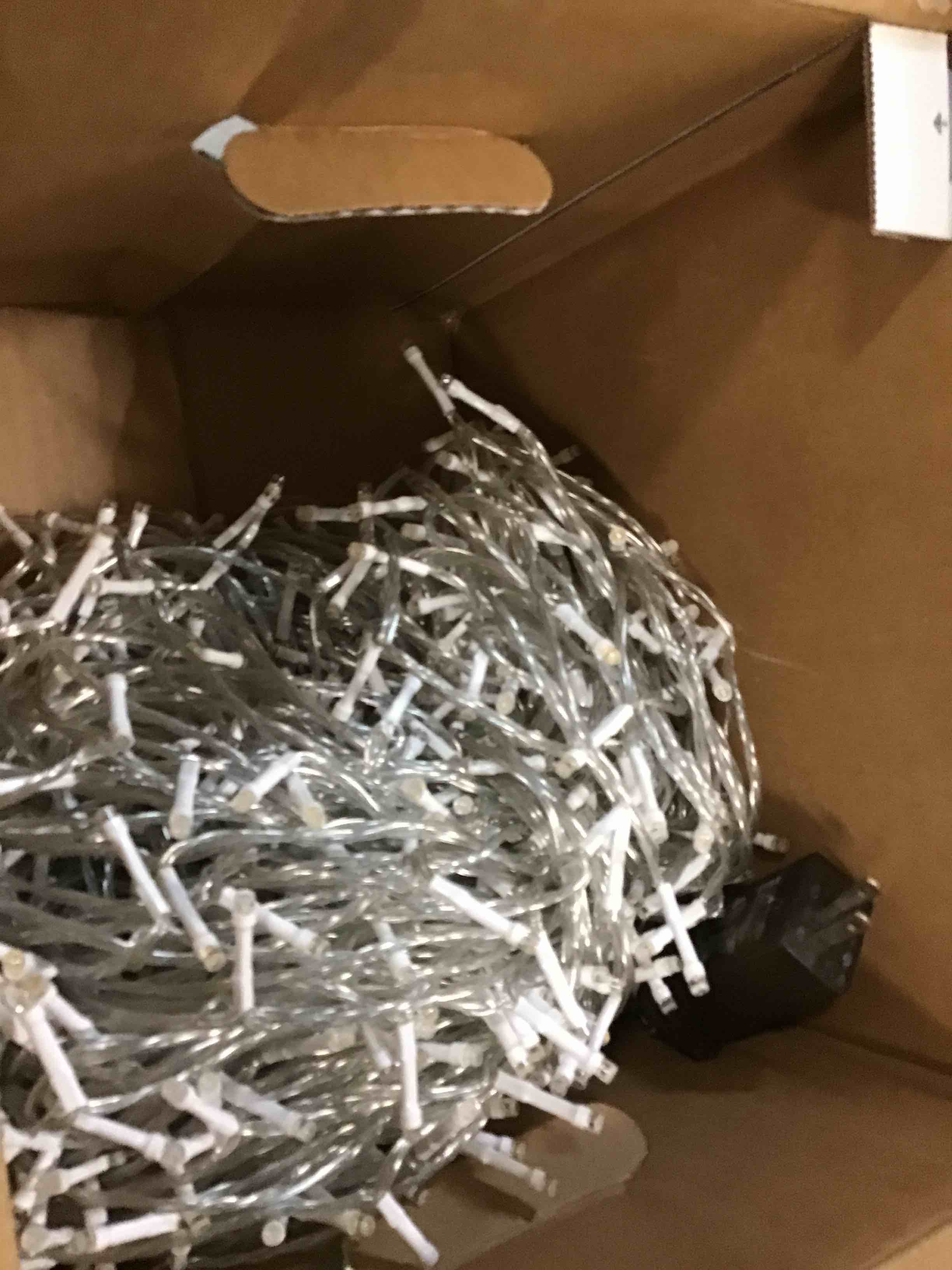 https://s3.amazonaws.com/lotting-images-prod/bidfta/BRN1583155_1740429492729.jpeg