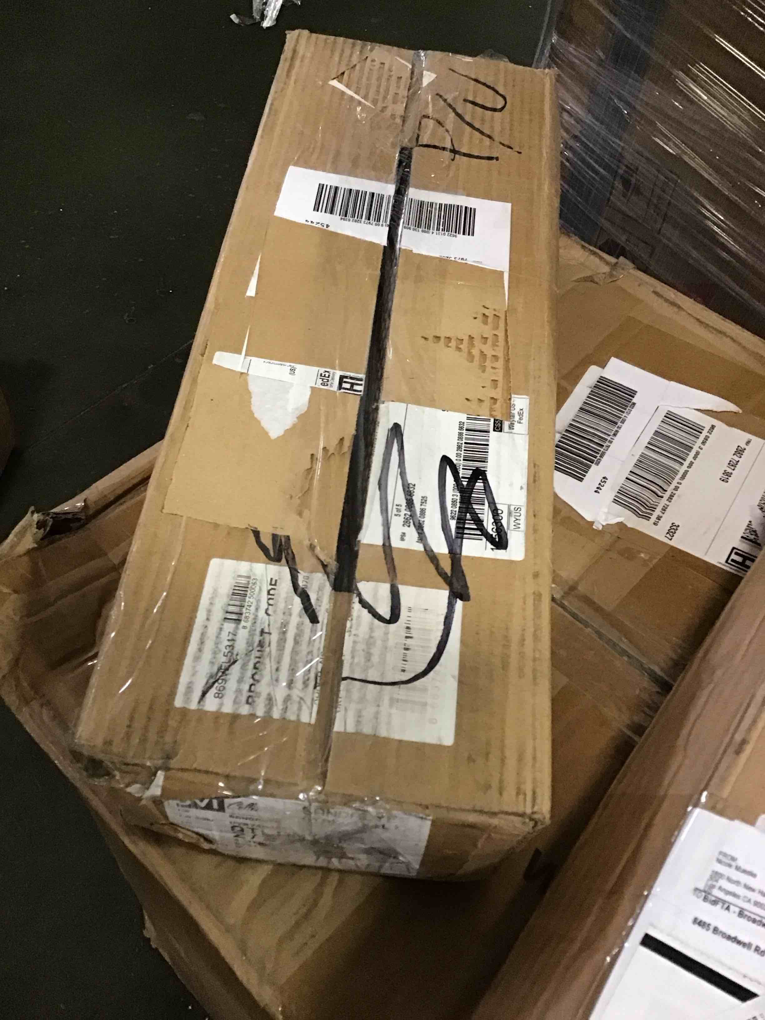 https://s3.amazonaws.com/lotting-images-prod/bidfta/BRN1586532_1747400958937.jpeg