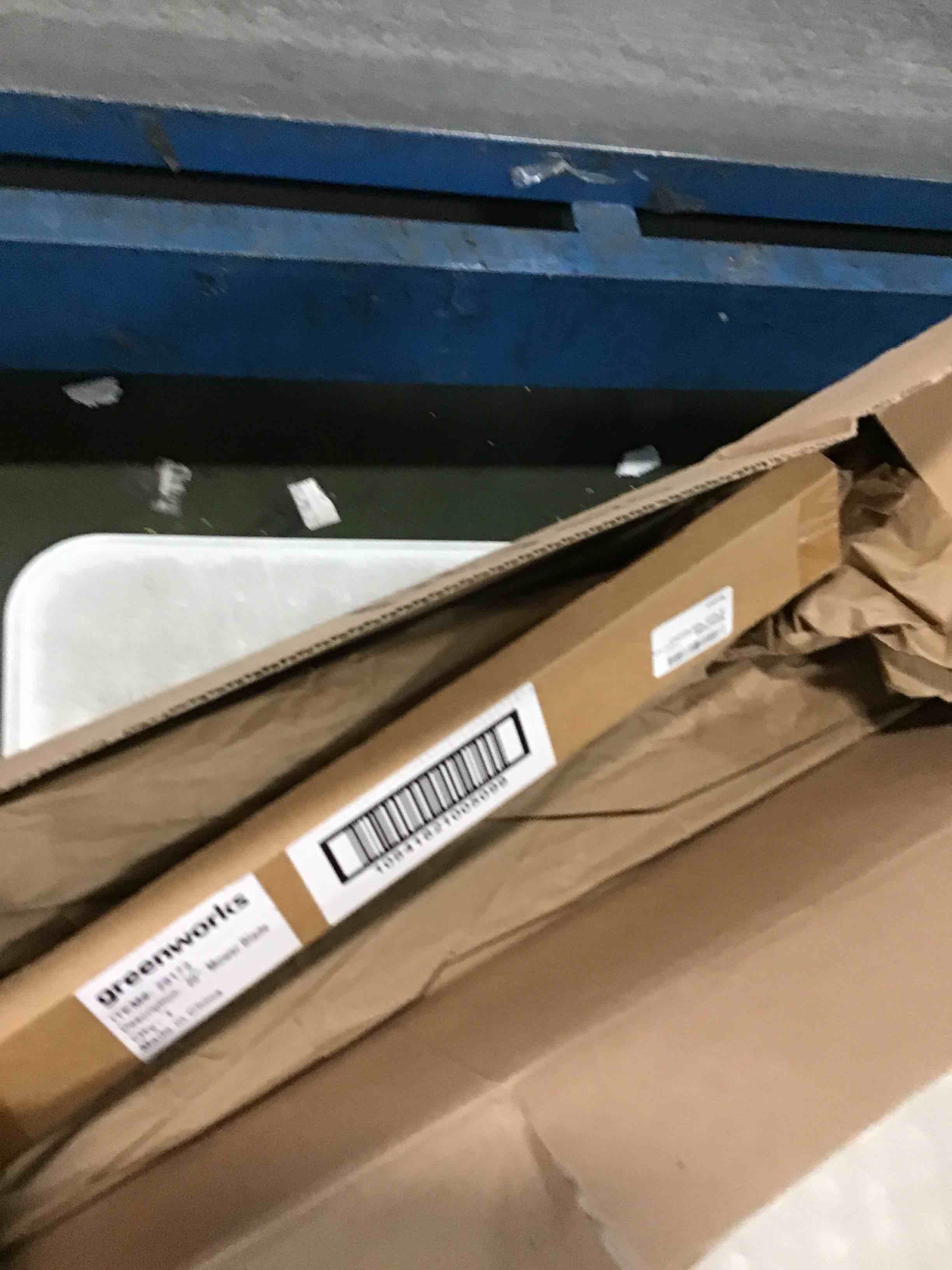 https://s3.amazonaws.com/lotting-images-prod/bidfta/BRN1589559_1733764684556.jpeg