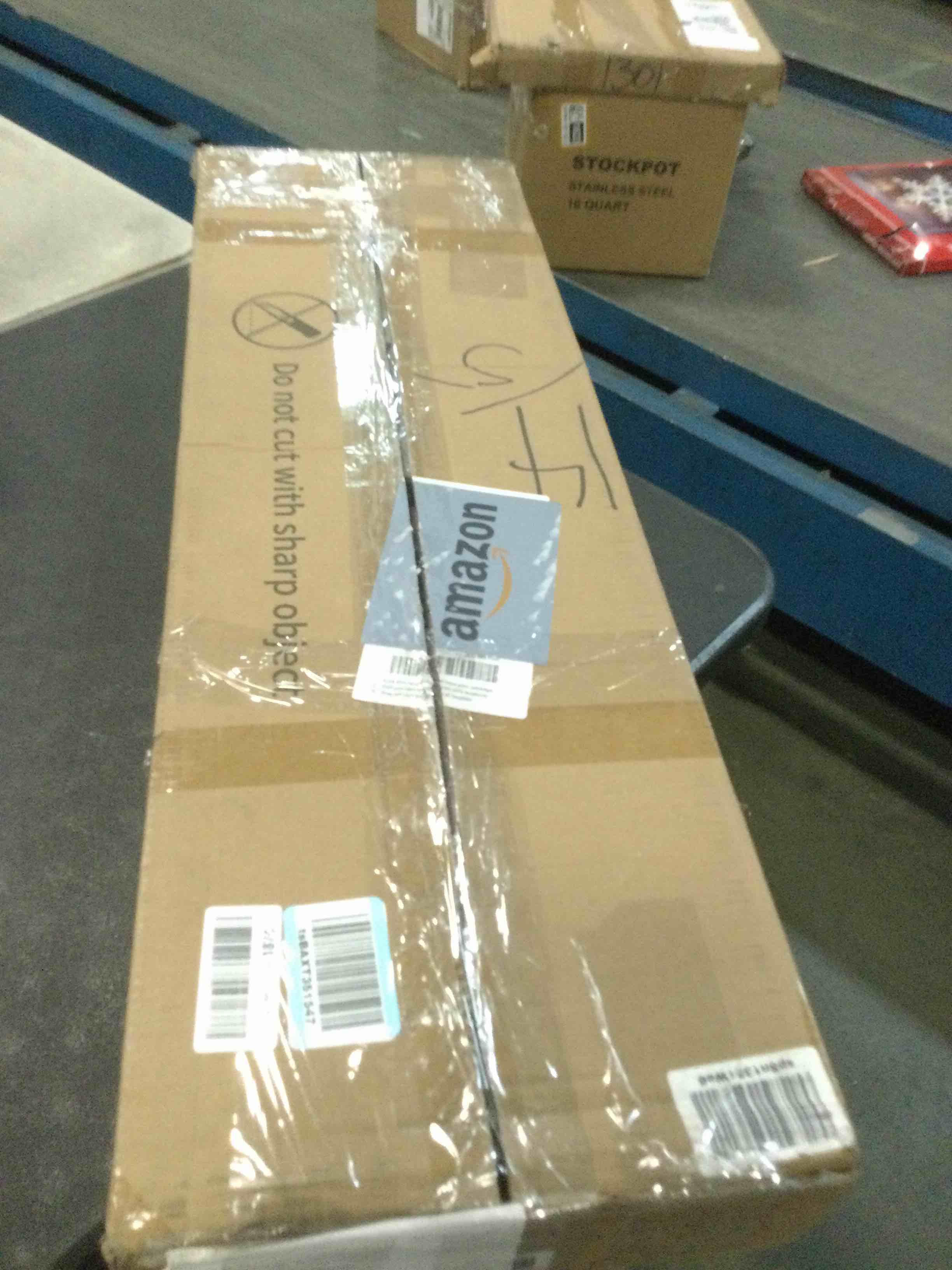 https://s3.amazonaws.com/lotting-images-prod/bidfta/BRN1589947_1734007971230.jpeg