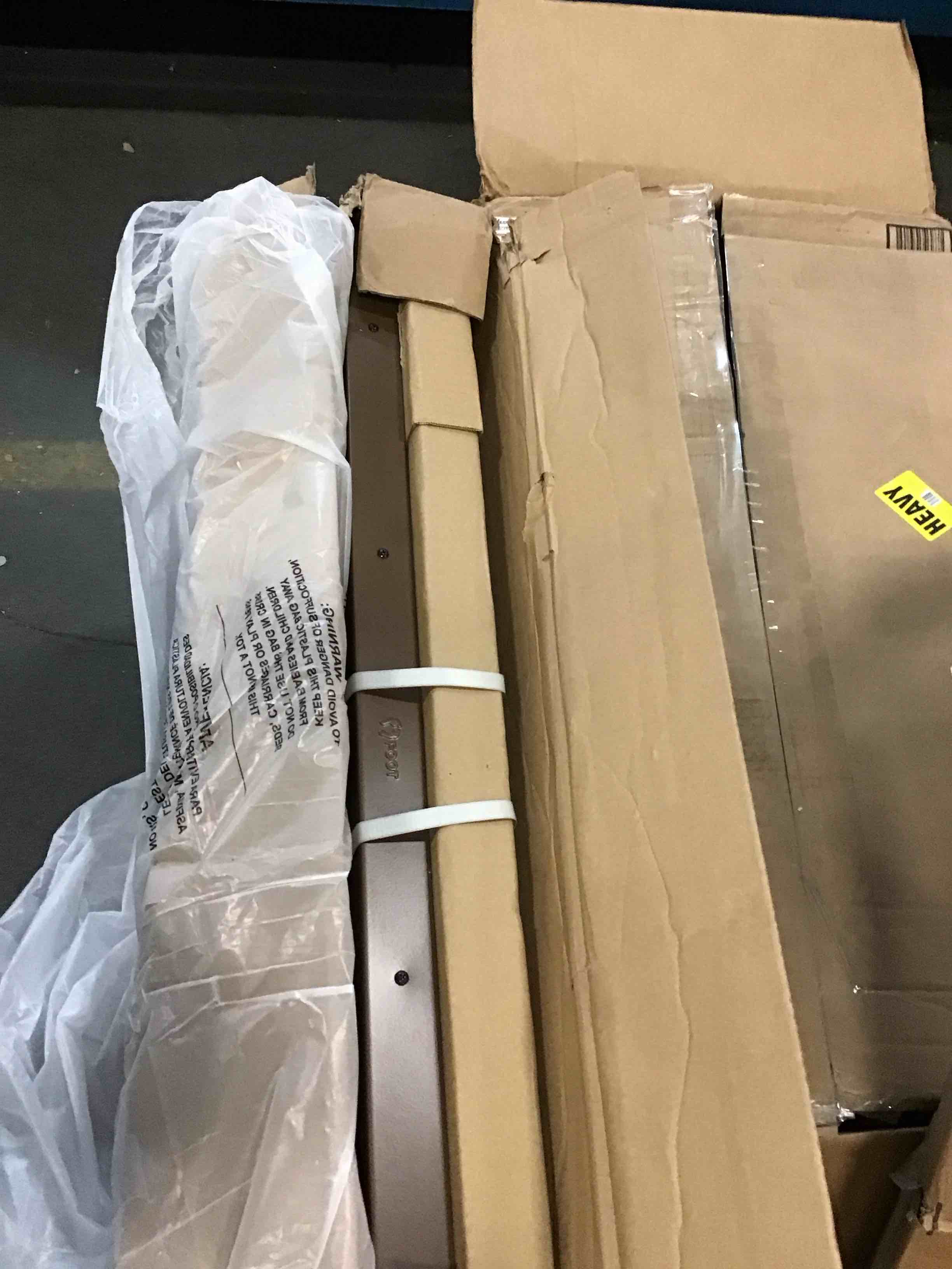 https://s3.amazonaws.com/lotting-images-prod/bidfta/BRN1590132_1734036079250.jpeg