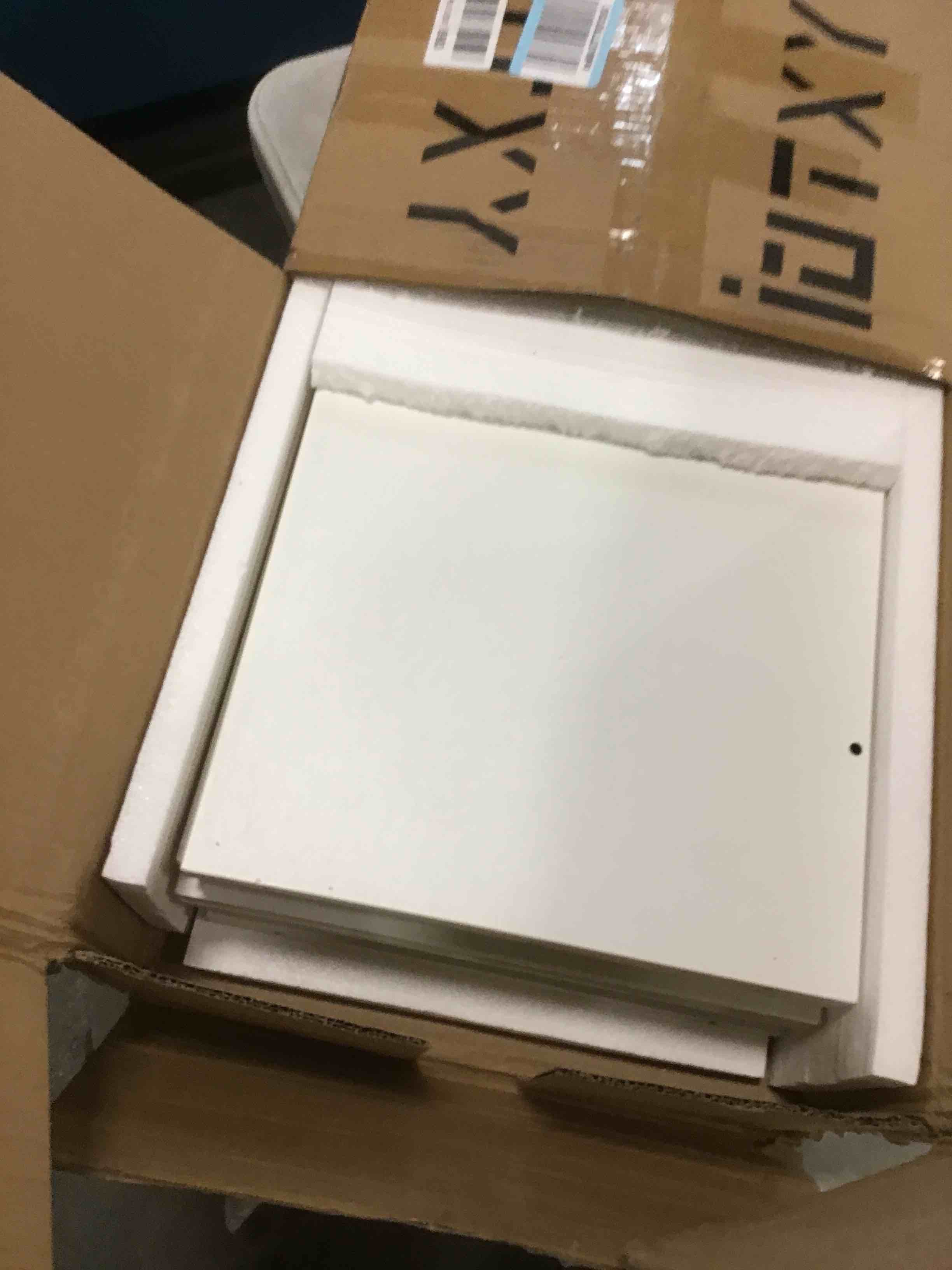 https://s3.amazonaws.com/lotting-images-prod/bidfta/BRN1590890_1734611350918.jpeg