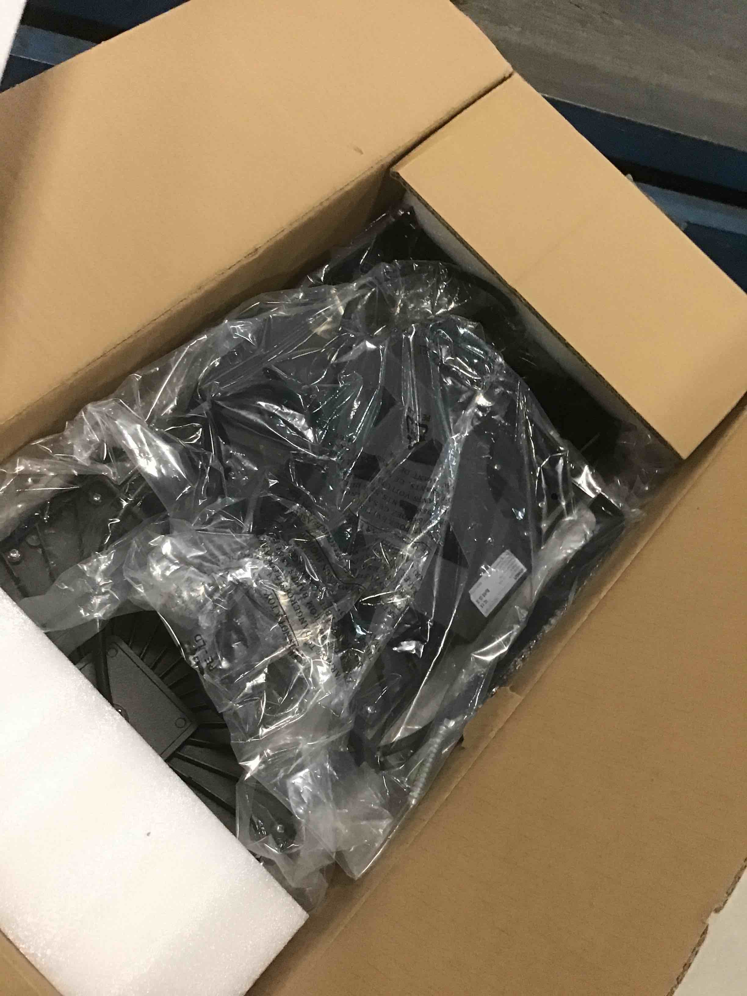 https://s3.amazonaws.com/lotting-images-prod/bidfta/BRN1590996_1734623249244.jpeg