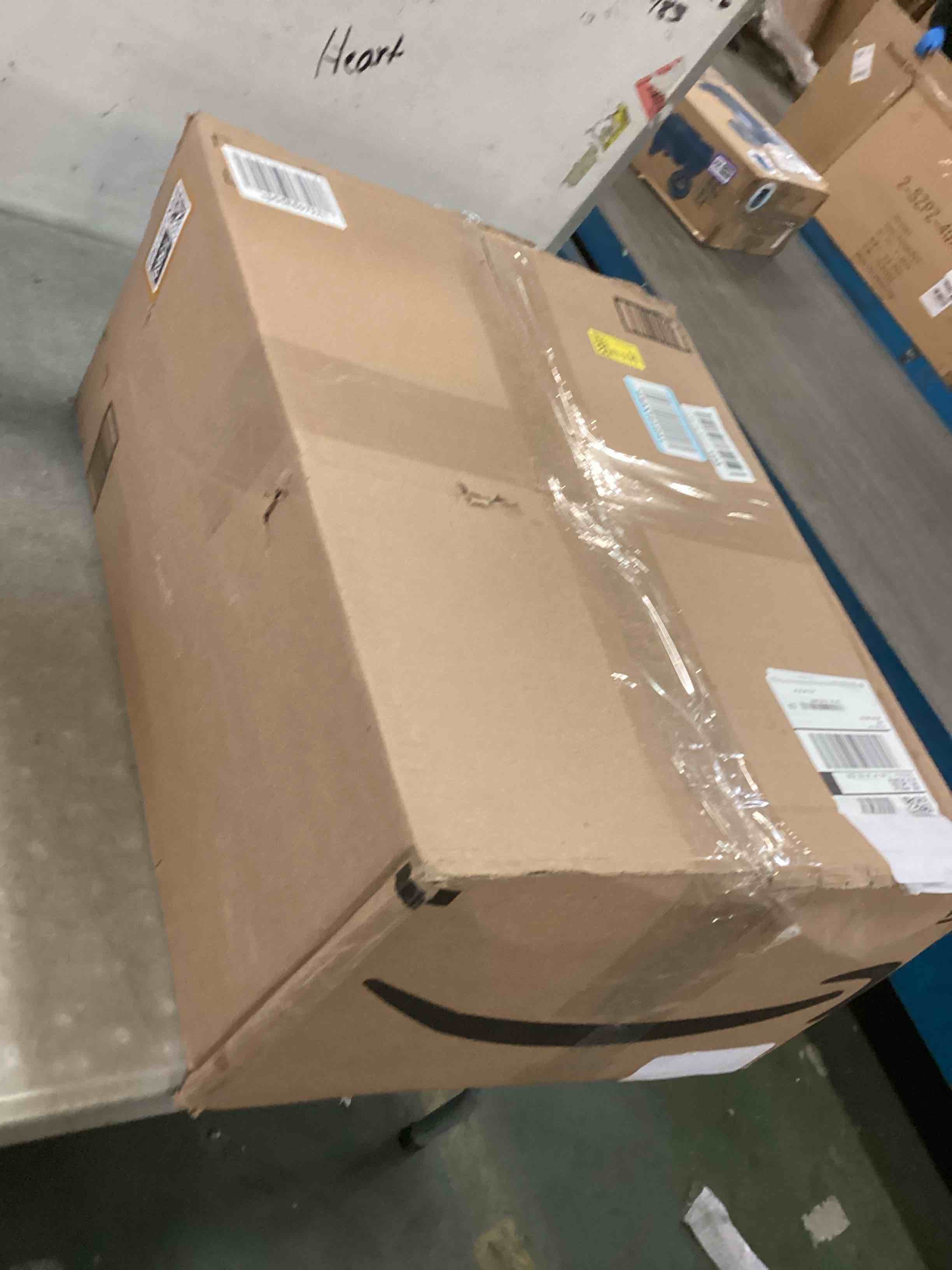 https://s3.amazonaws.com/lotting-images-prod/bidfta/BRN1591569_1733942150244.jpeg