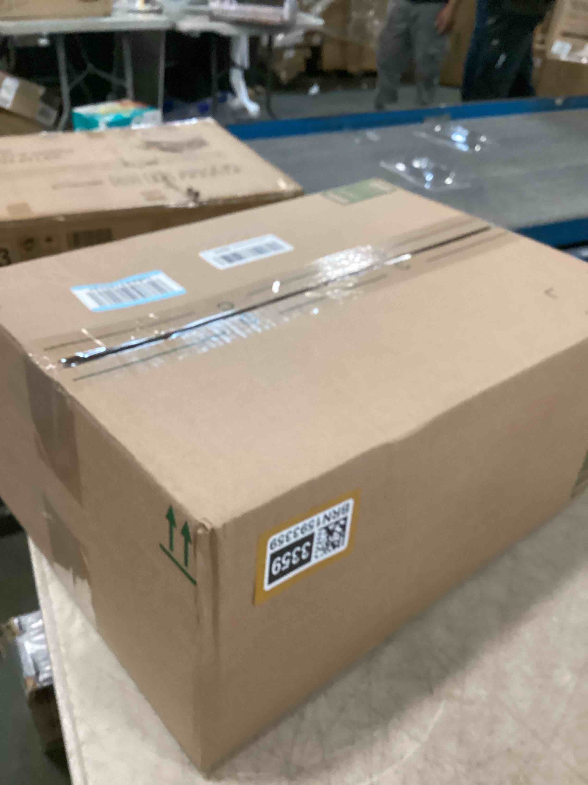 https://s3.amazonaws.com/lotting-images-prod/bidfta/BRN1593359_1735233120456.jpeg