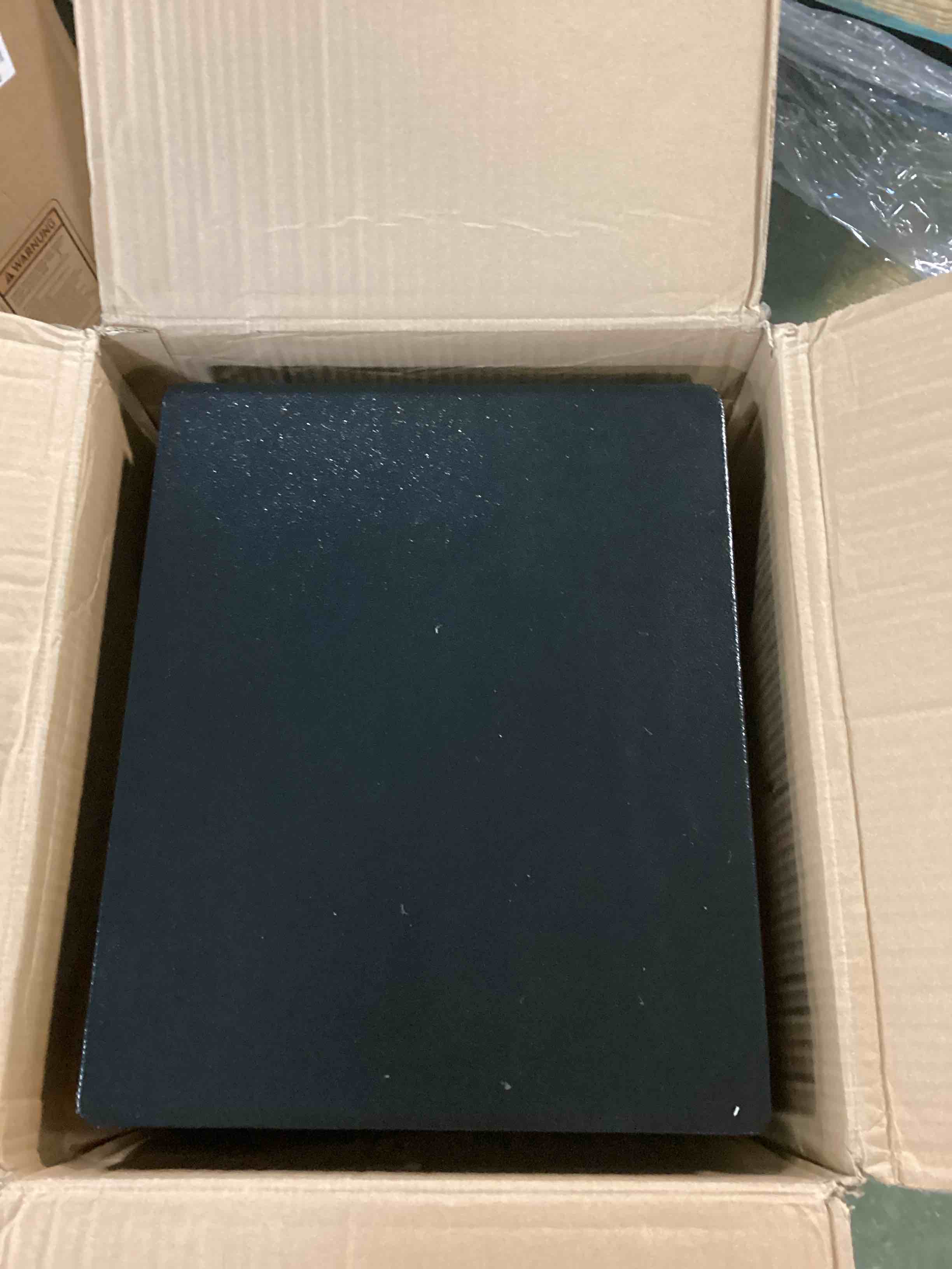 https://s3.amazonaws.com/lotting-images-prod/bidfta/BRN1594304_1736775496798.jpeg