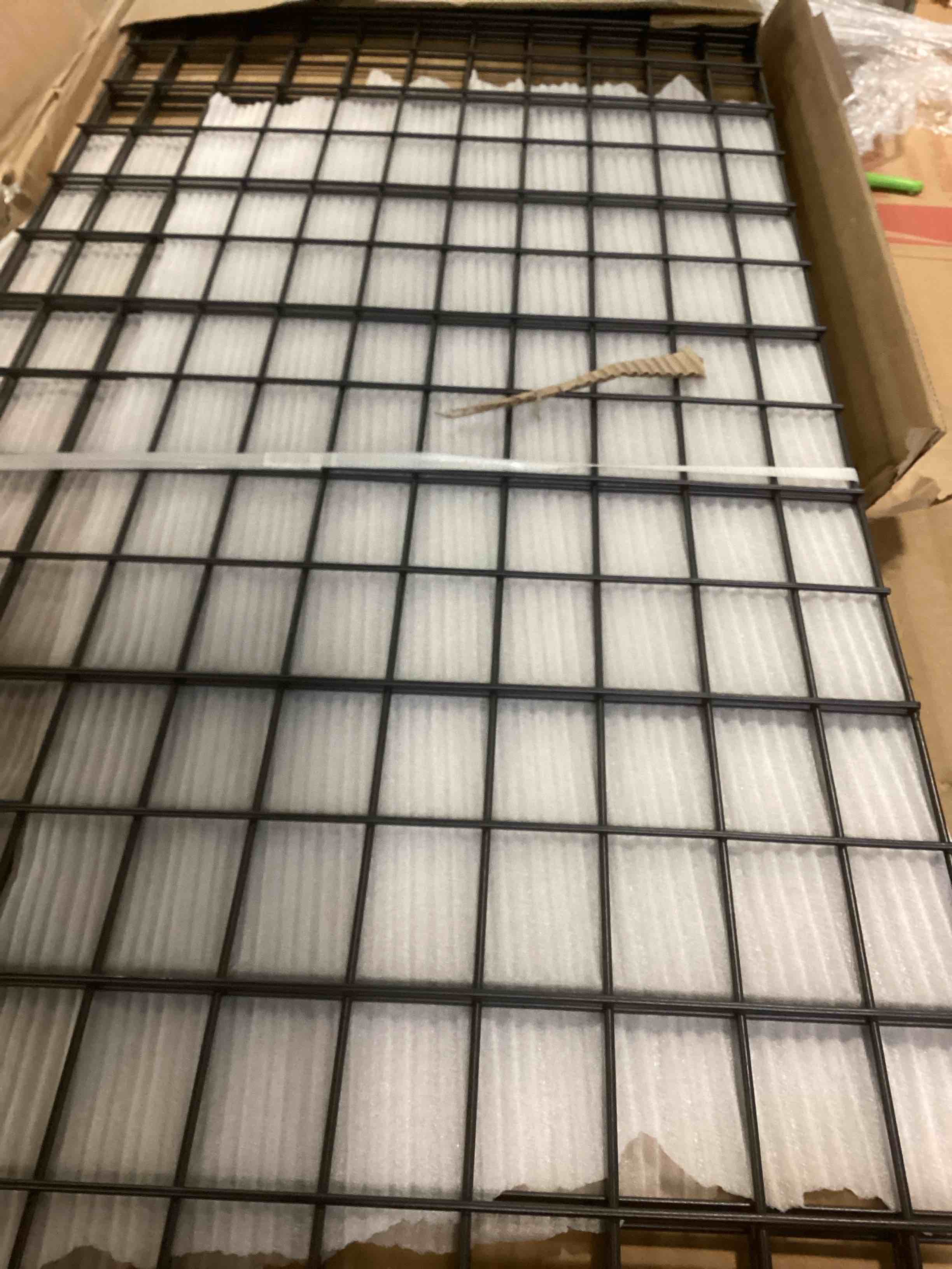 https://s3.amazonaws.com/lotting-images-prod/bidfta/BRN1596345_1738169732461.jpeg