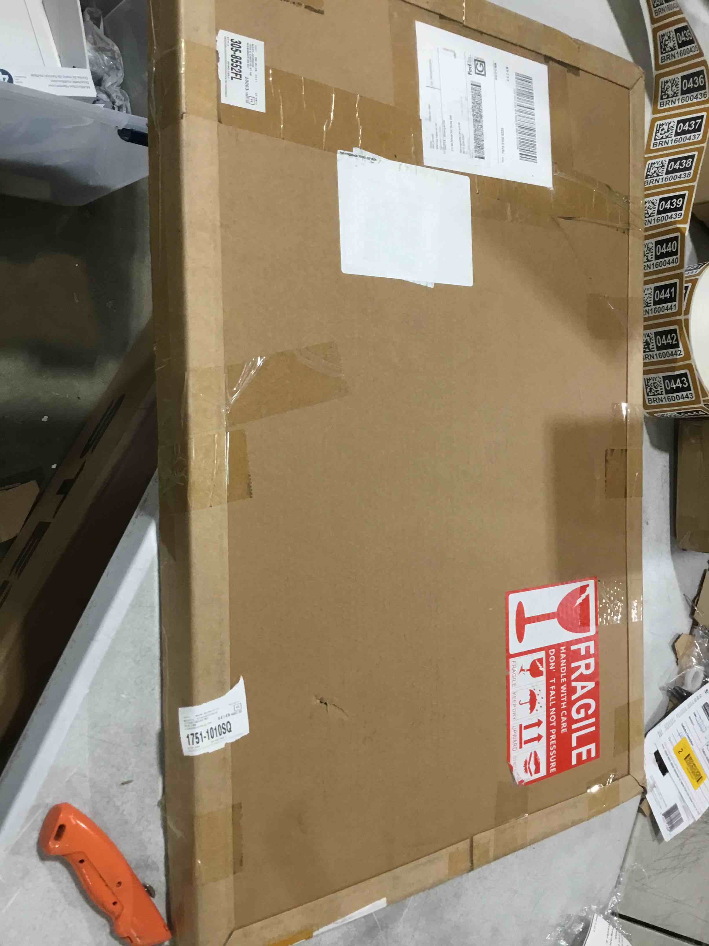 https://s3.amazonaws.com/lotting-images-prod/bidfta/BRN1600432_1748950877526.jpeg